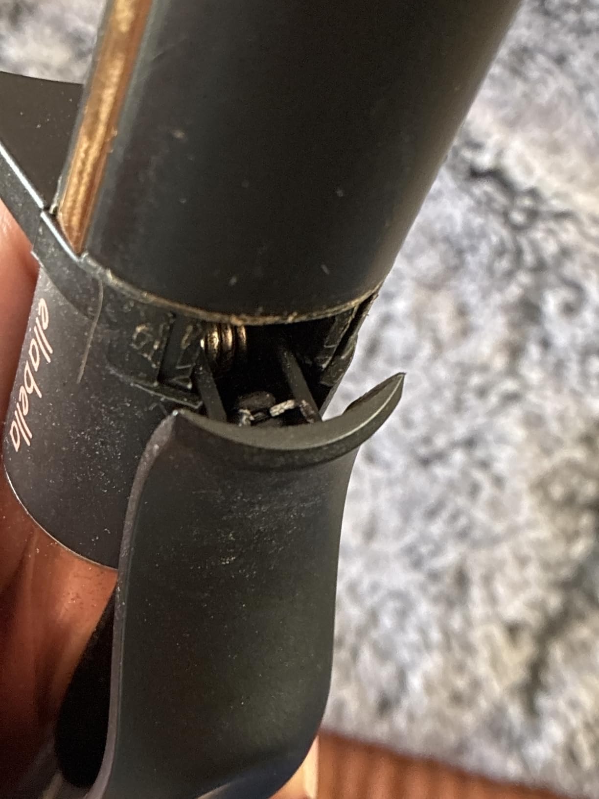 ELLA BELLA® Curling Iron 1.25