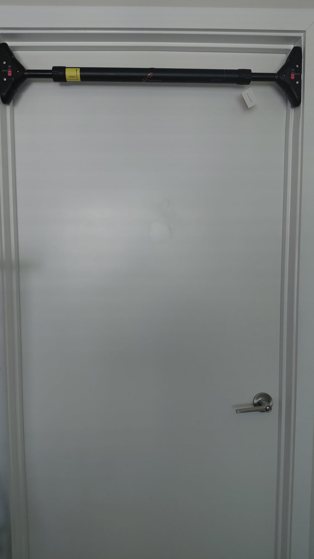 Sportneer Pull Up Bar for Doorway, No-Drill, 29.5-37 in, 440 lb customer photo 2