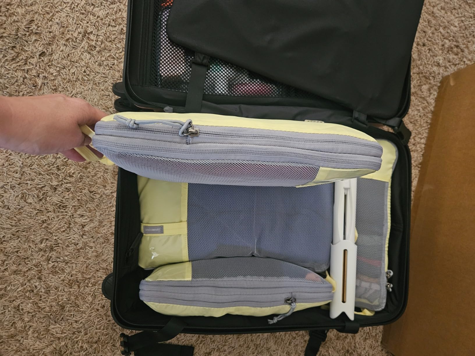 BAGSMART Compression Packing Cubes for Travel Essentials | 14 Set /6 Set /4 Set/2 Set, Lightweight, Durable customer photo 1