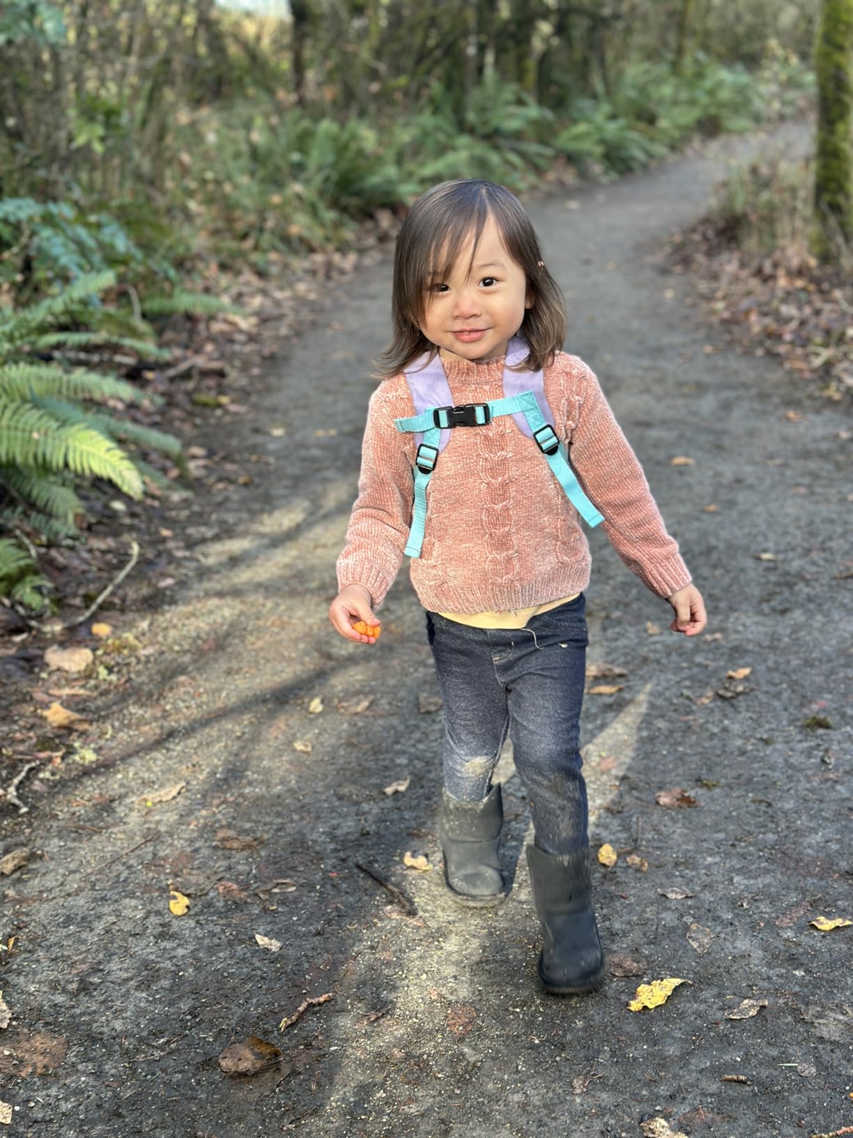 Deuter Kikki Kids' Backpack, Toddler Daypack for School, Travel & Hiking, Lightweight Bag for Boys & Girls Ages 3+ - Fern-Alpinegreen customer photo 2