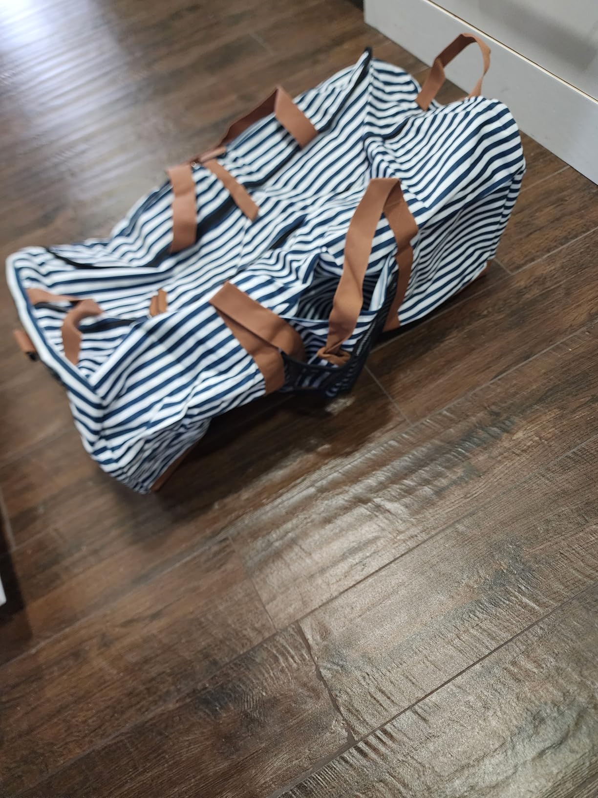 Lekesky Foldable Travel Duffle Bag for Women, 80L Large Duffel Bag with Separate Shoes Compartments & Straps, Carry On Weekend Bag for Women, Hospital, Overnight (Blue Stripes) customer photo 1