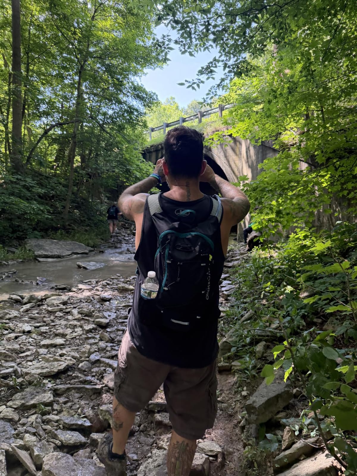 Lightweight Hydration Backpack, Running Backpack with 2L Water Bladder customer photo 2