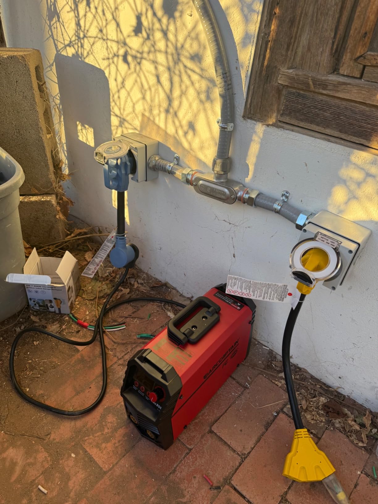 ARCCAPTAIN Stick Welder, 200A ARC/Lift TIG Welding Machine, 110V/220V customer photo 1