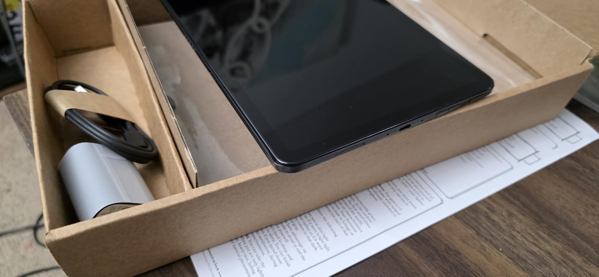 Like-New Amazon Fire Max 11 tablet (newest model) vivid 11” display, all-in-one for streaming, reading, and gaming, 14-hour battery life, optional stylus and keyboard, 64 GB, Gray customer photo 2