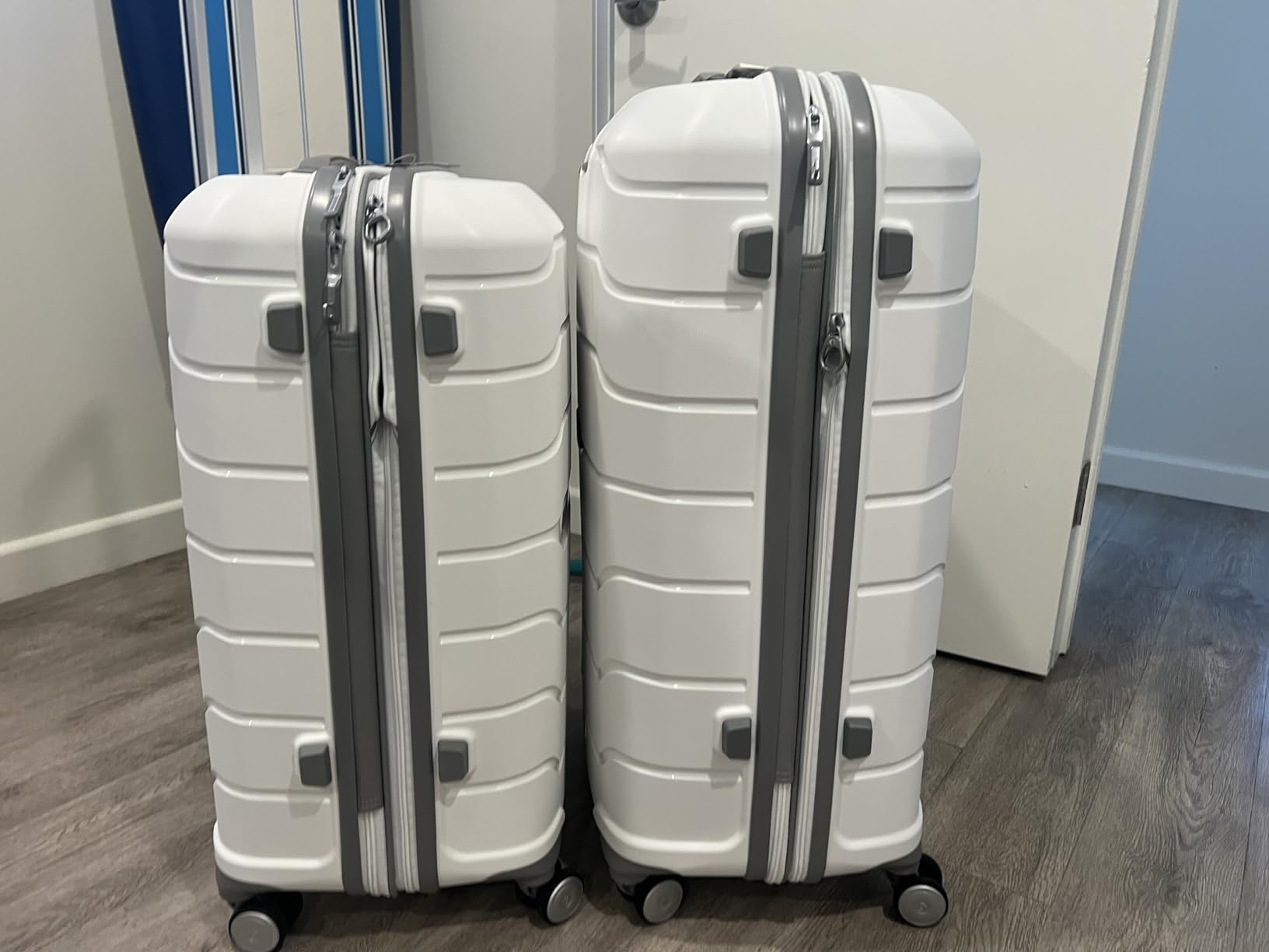 Samsonite Freeform Hardside Carry-On Luggage with Spinner Wheels - Hardshell Suitcase - TSA, Airline-Approved - Expandable Hard Shell, Smooth Rolling Wheels for Lightweight Travel - Amethyst Purple customer photo 1