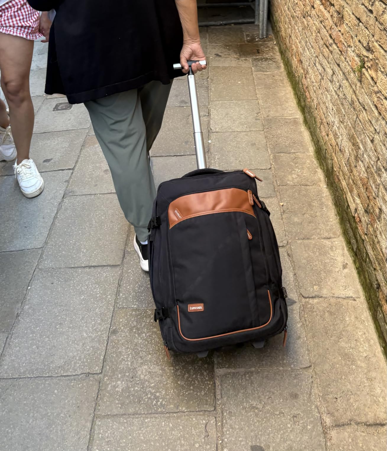Lumesner 40L Expandable Carry On Travel Backpack with 4 Packing Cubes customer photo 2