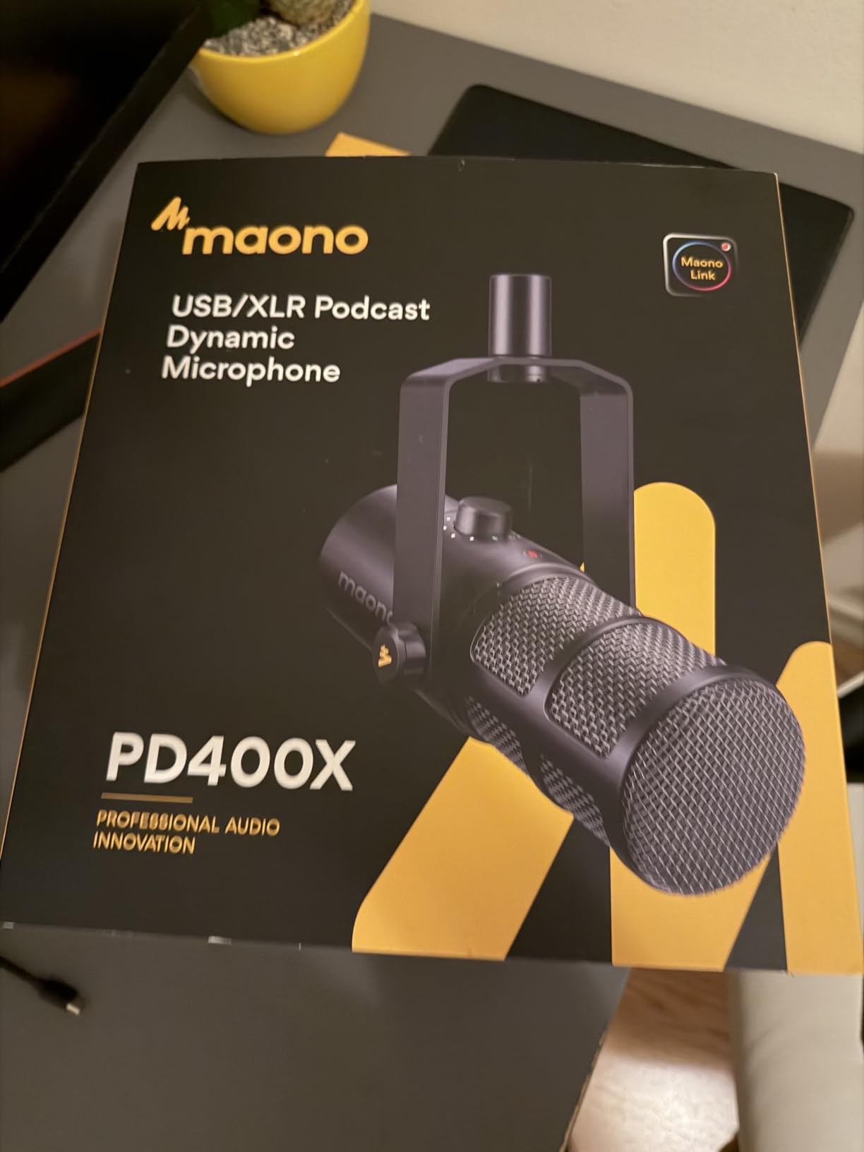 MAONO PD400X Dynamic Microphone, USB/XLR Podcast PC Mic with Software customer photo 2