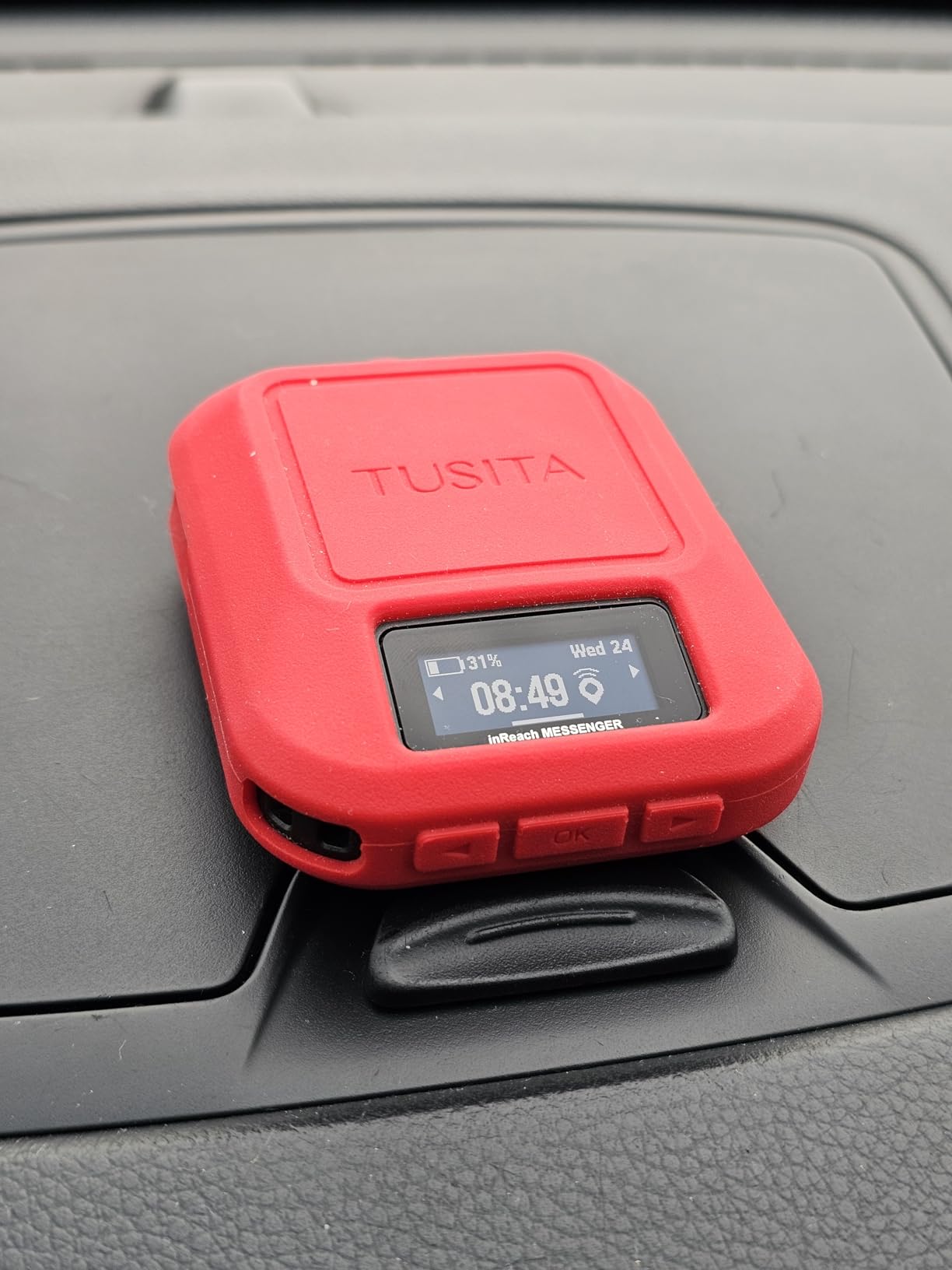 Garmin inReach® Messenger Satellite Communicator, Global Two-Way Messaging customer photo 2
