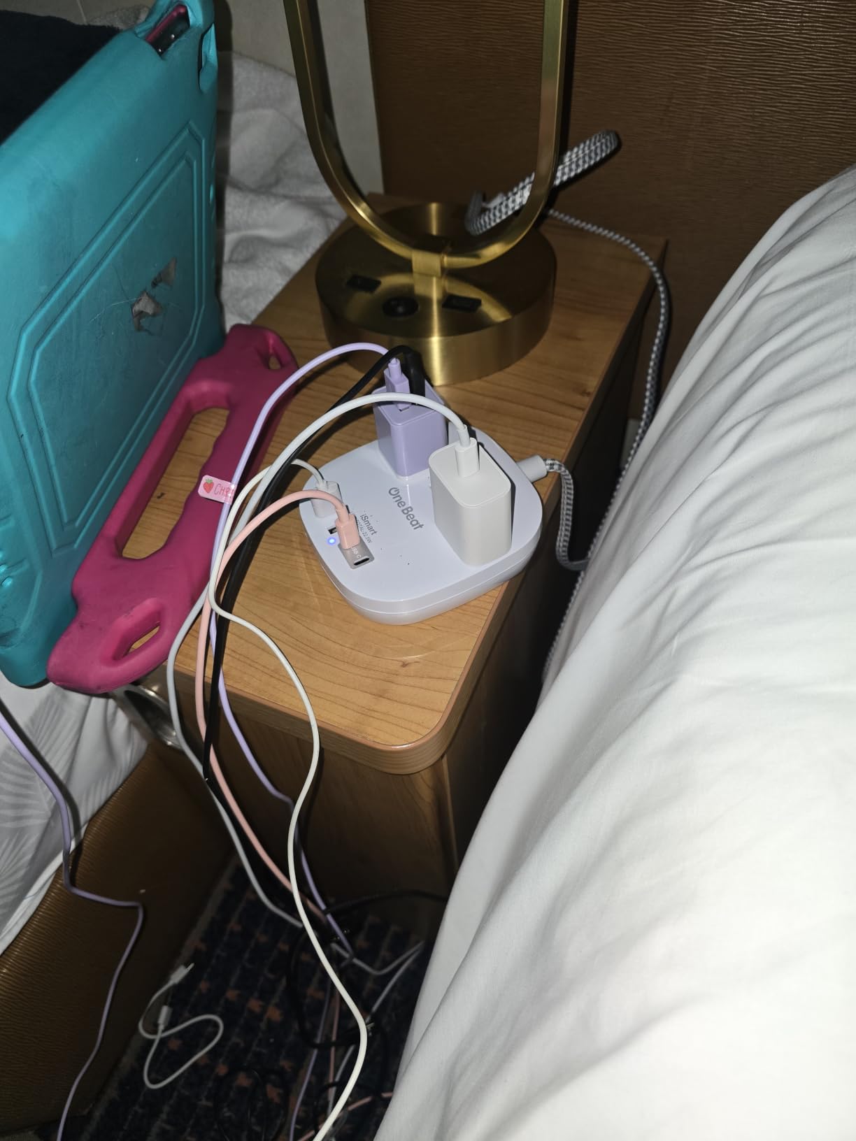 Travel Essentials, 22.5W/4.5A Flat Plug Power Strip, 6 Ft Extension Cord customer photo 2
