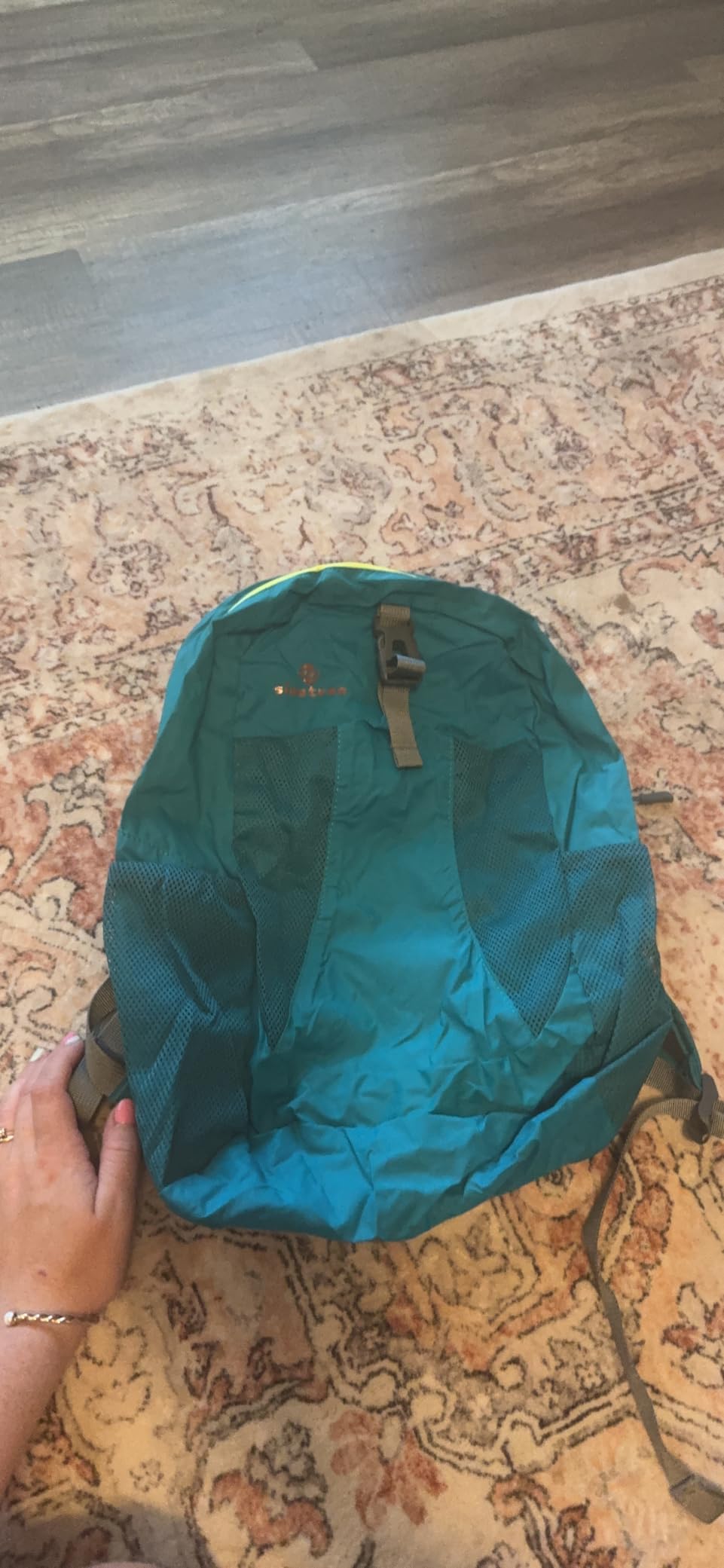 sinotron 22L Lightweight Packable Hiking Backpack, Small Hiking Backpack Day Pack for Women Men Travel Camping Vacation customer photo 1