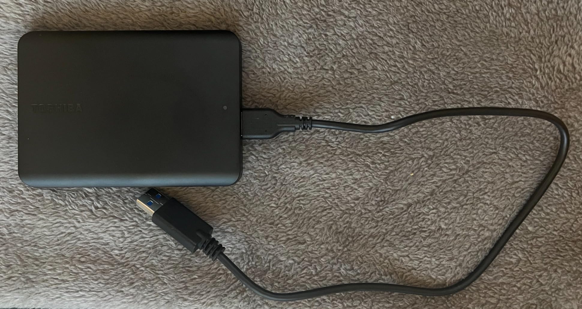 Toshiba Canvio Basics 2TB Portable External Hard Drive USB 3.0, Black - HDTB520XK3AA customer photo 2