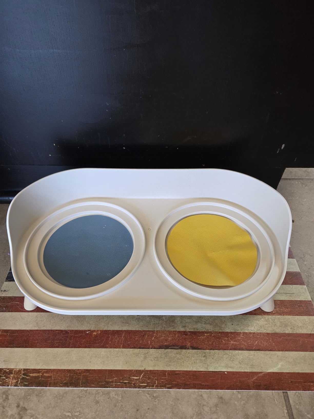 Elevated Ceramic Dog Bowl Set - Double Dog Feeding Bowls with Stand Splash Proof - Raised Dishes for Food and Water - Ideal for Small to Medium Dogs - 2 x 720 ml - 11.3 oz - White customer photo 1