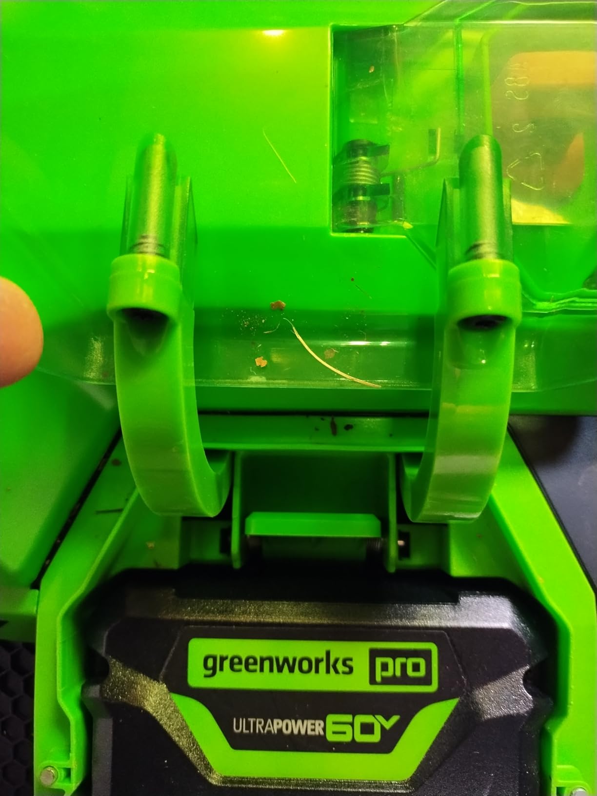Greenworks 60V 25in Self-Propelled Lawn Mower, (2) 4.0 Ah Battery Kit customer photo 2