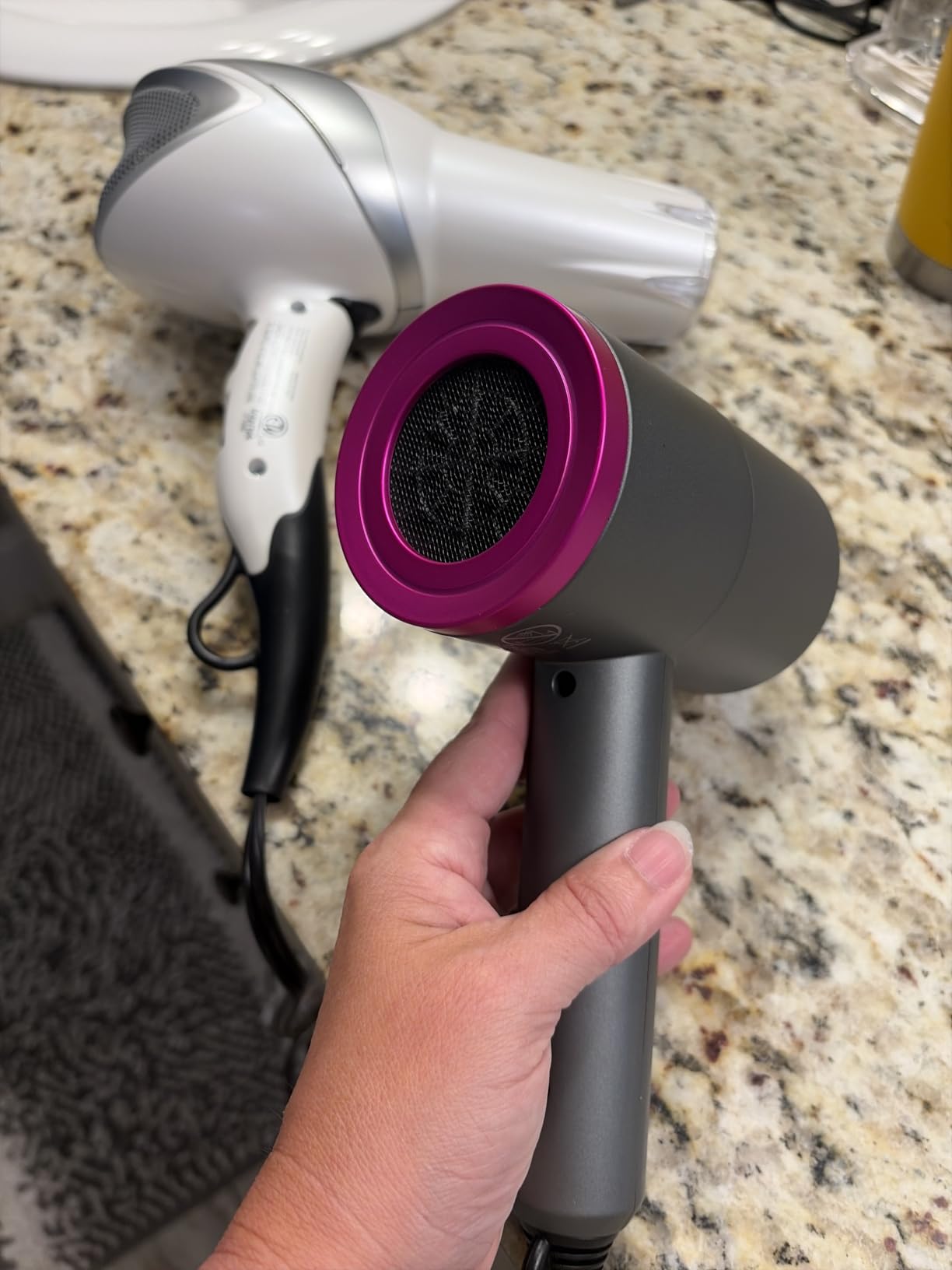 slopehill Professional Ionic Hair Dryer, Powerful 1800W Fast Drying Low Noise Blow Dryer with 2 Concentrator Nozzle 1 Diffuser Attachments for Home Salon Travel (Black) customer photo 2