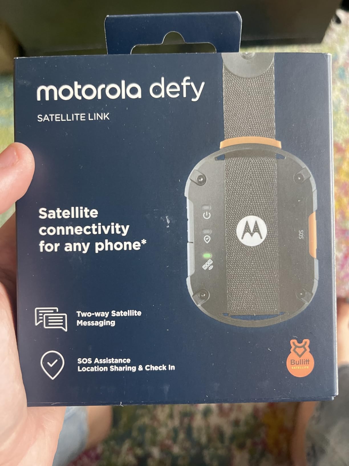 Motorola Defy Satellite Link - Rugged Handheld GPS Communicator, Two-Way Global SMS Text Messenger, Emergency SOS Alerting - Android iOS Compatible customer photo 1