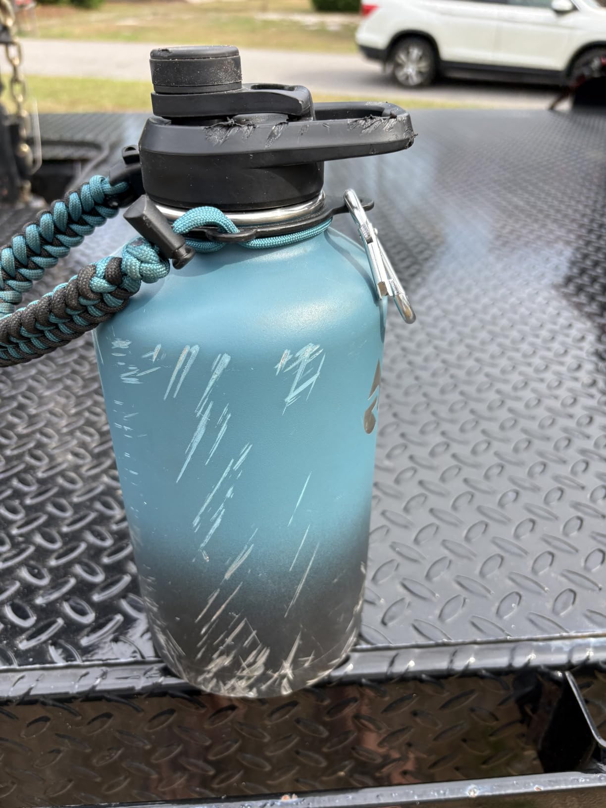 RAYMYLO Insulated Water Bottle 40 oz, Triple Wall Vacuum Stainless Steel customer photo 2