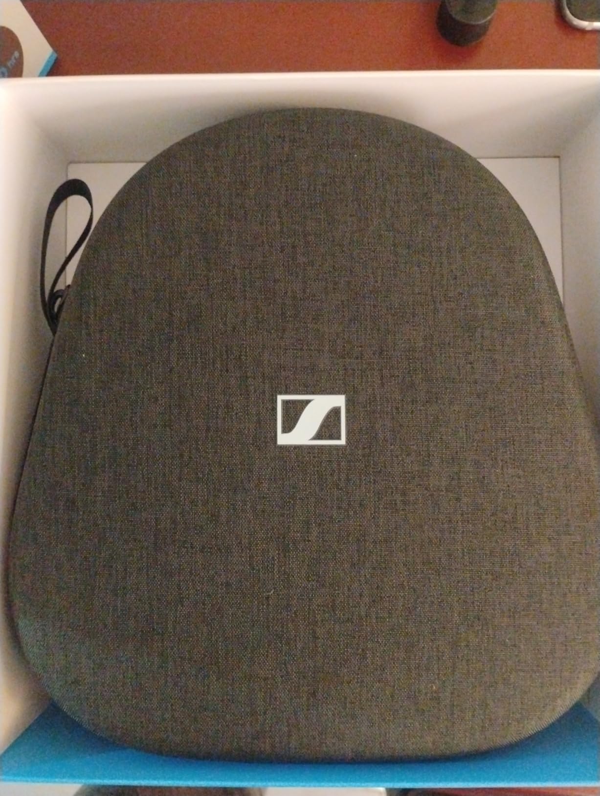 Sennheiser Momentum 4 Wireless Headphones, Bluetooth, ANC, 60h Battery customer photo 1