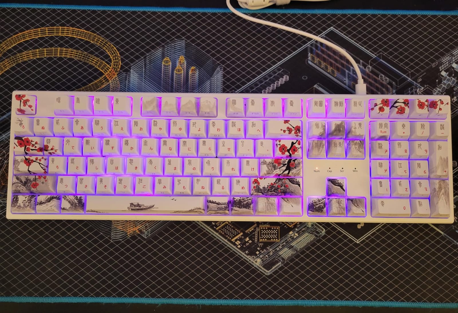 Redragon K668 108-Key Hot-Swap Wired RGB Gaming Keyboard, Extra 4 Hotkeys customer photo 1