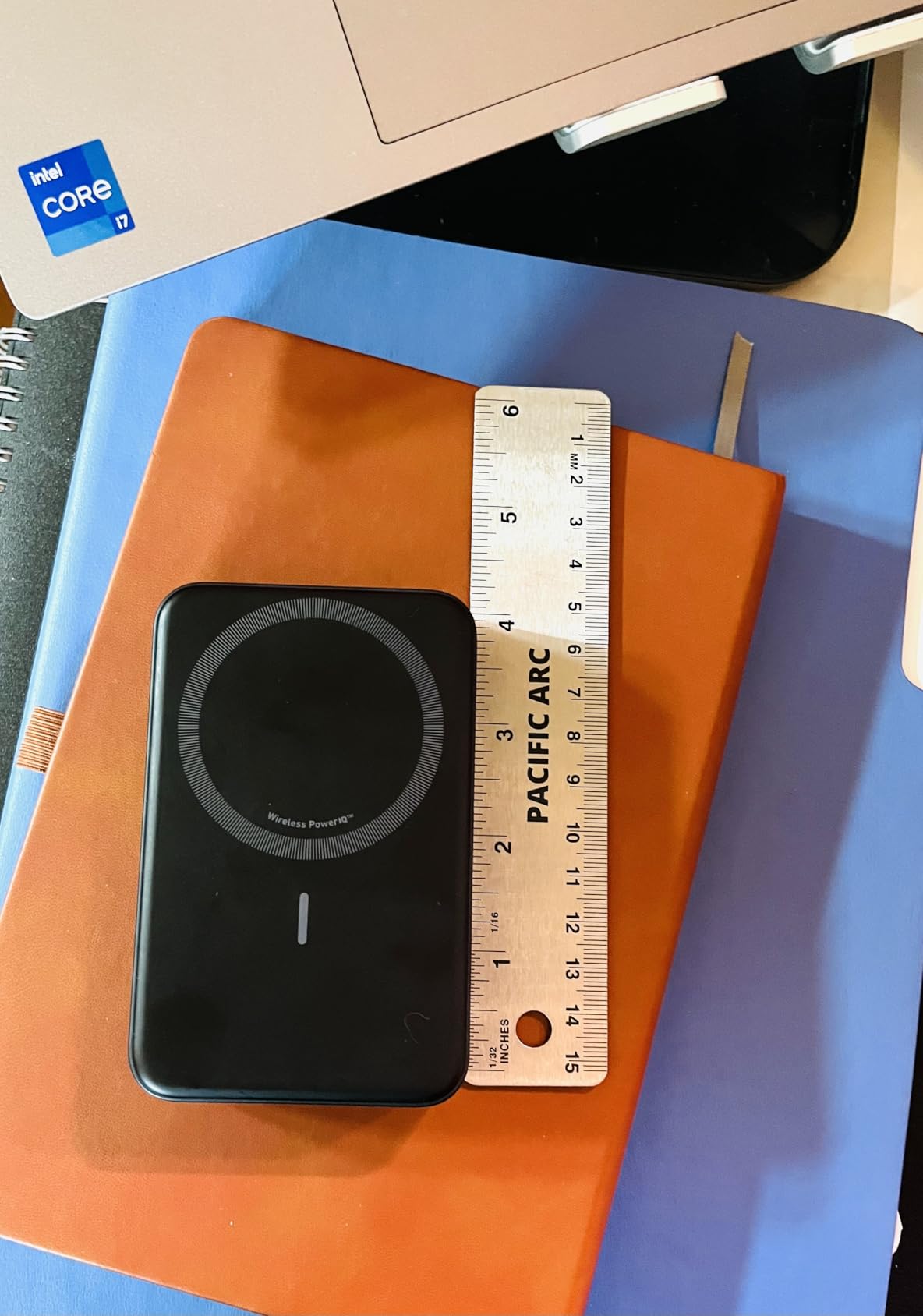Anker MagGo Power Bank, 10,000mAh Qi2-Certified 15W Max Portable Charger customer photo 2