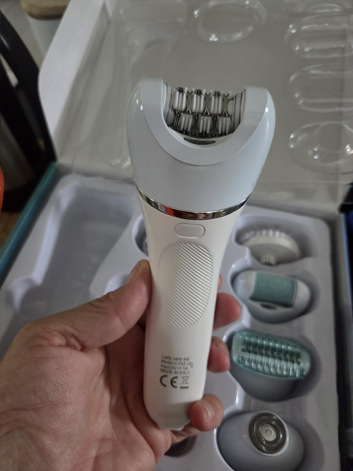 Epilator for Women, 6 in 1 Hair Removal Epilator, Shaver, Face Razor, Facial Brush, Face Massage and Body Exfoliator,IPX7 Waterproof Rechargeable Hair Removal for Women, 2 Speeds customer photo 1