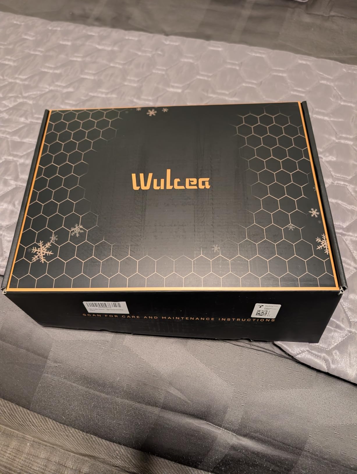 Wulcea Graphene Heated Jacket for Men Fur Lined with Large Capacity Battery Pack customer photo 2