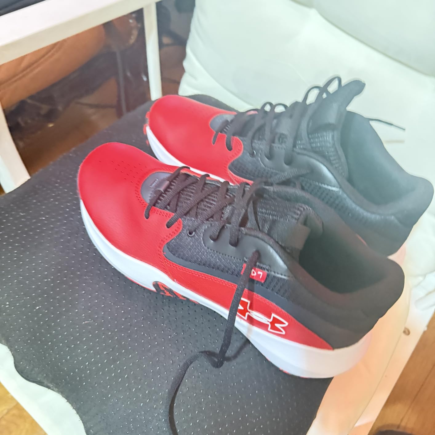 Under Armour Unisex-Adult Lockdown 7 Basketball Shoe customer photo 1