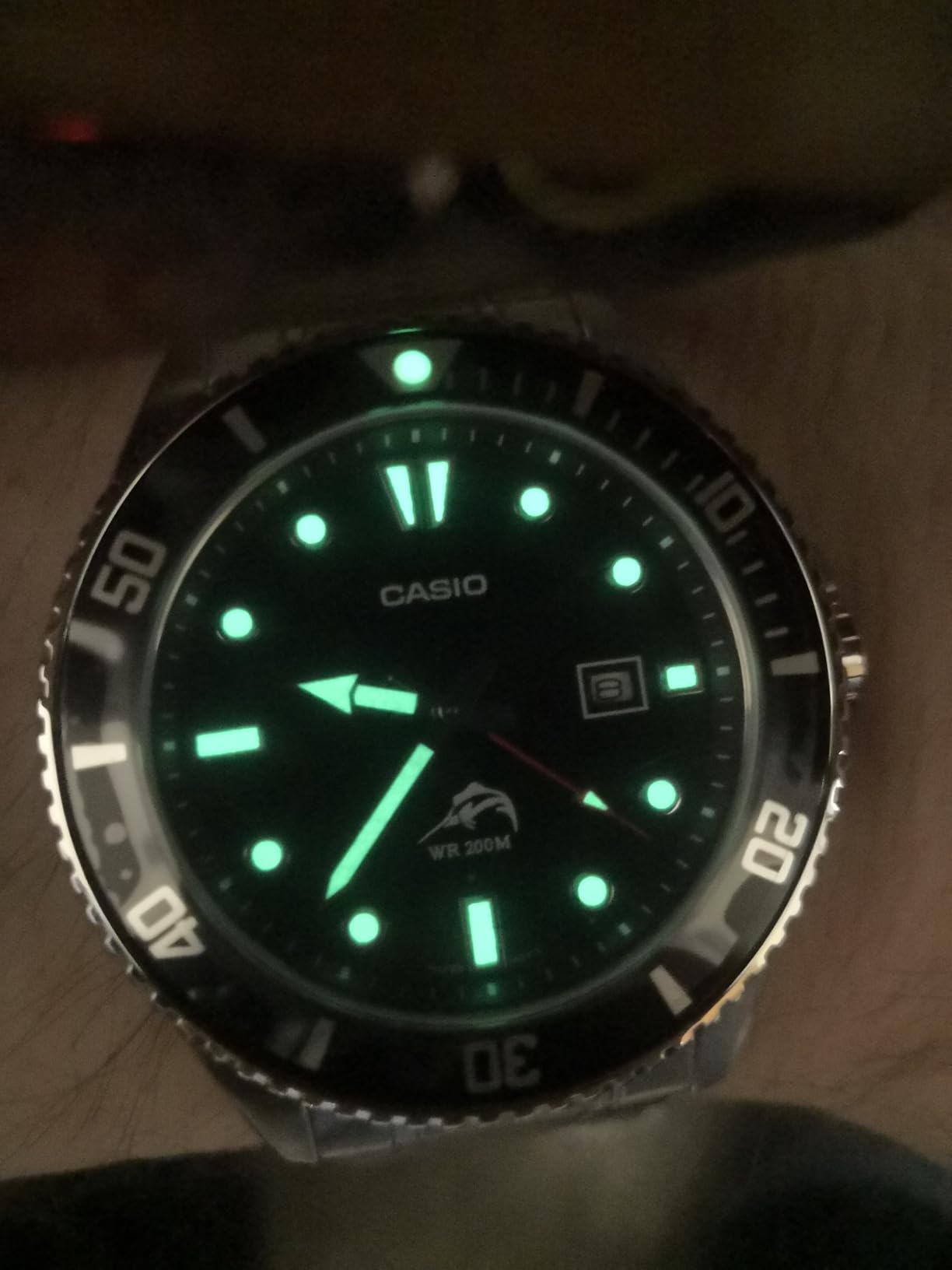 Casio Classic Diver Stainless Steel Watch Date Indicator MDV-106DD-1A1VCF, Black/Silver customer photo 1