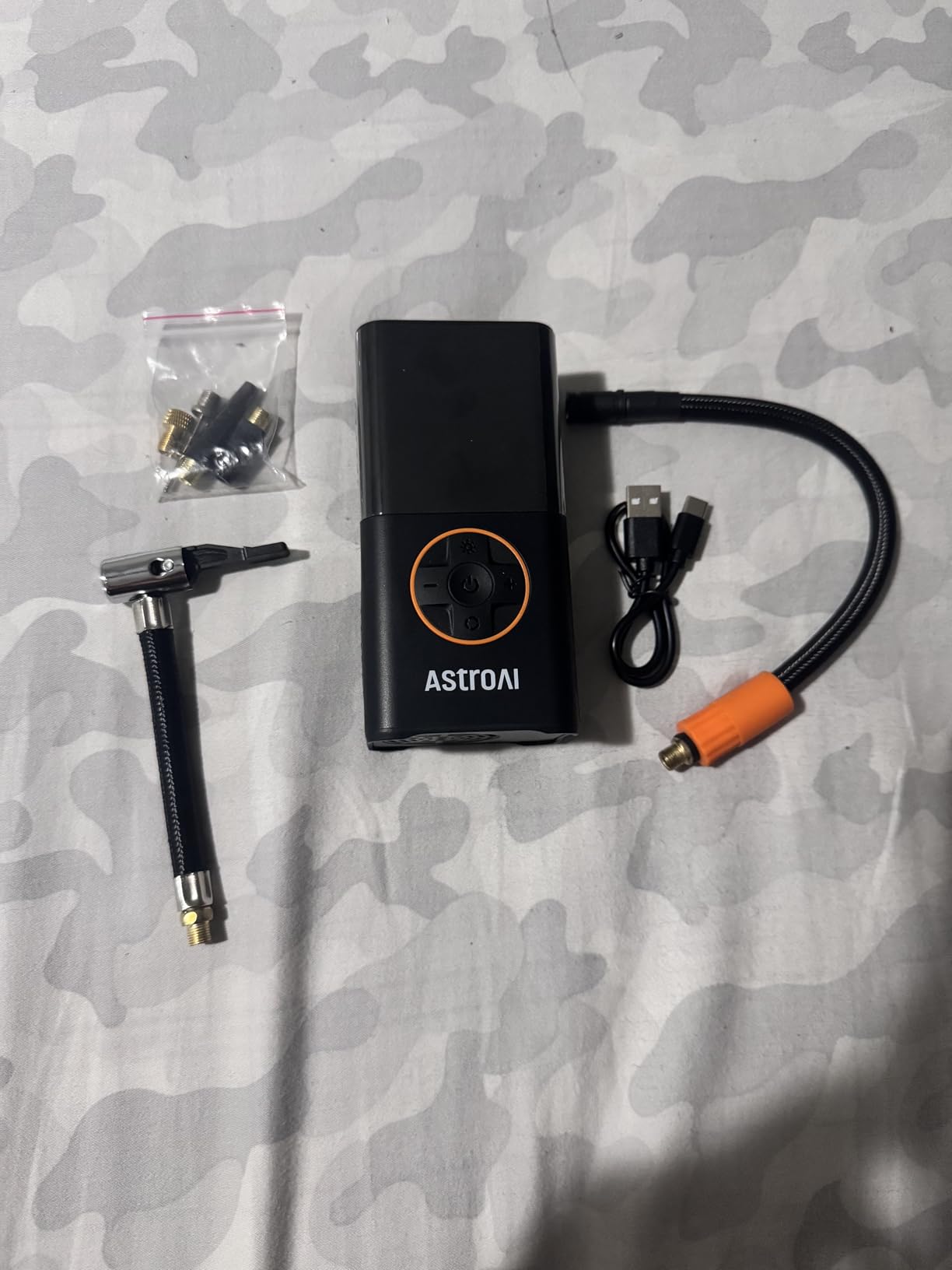 AstroAI L7 Tire Inflator Portable Air Compressor,150 PSI Cordless Bike Pump customer photo 2