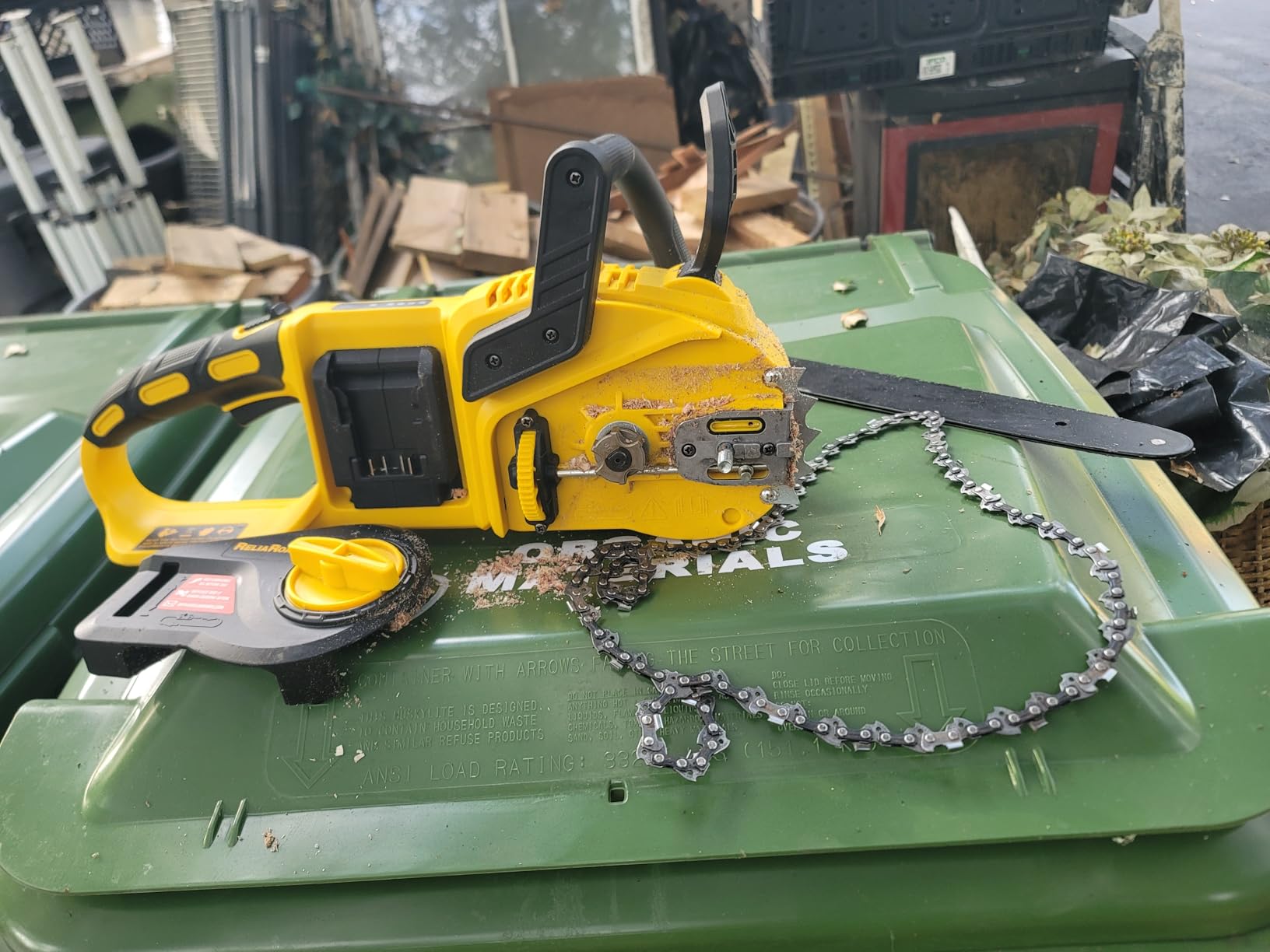 ReliaRoads 16-Inch 40V Brushless Cordless Chainsaw for DeWalt 20V MAX customer photo 2