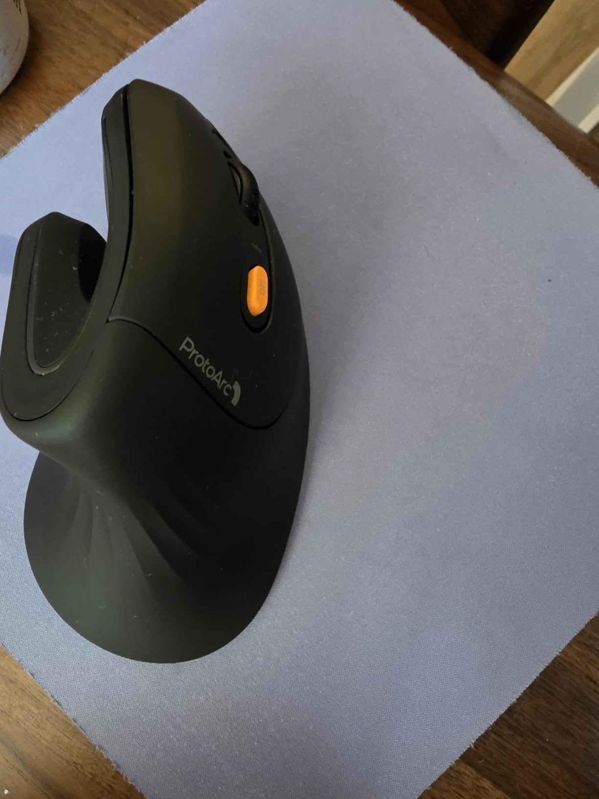 ProtoArc EM11 NL Wireless Ergonomic Vertical Mouse, Rechargeable, Black customer photo 2