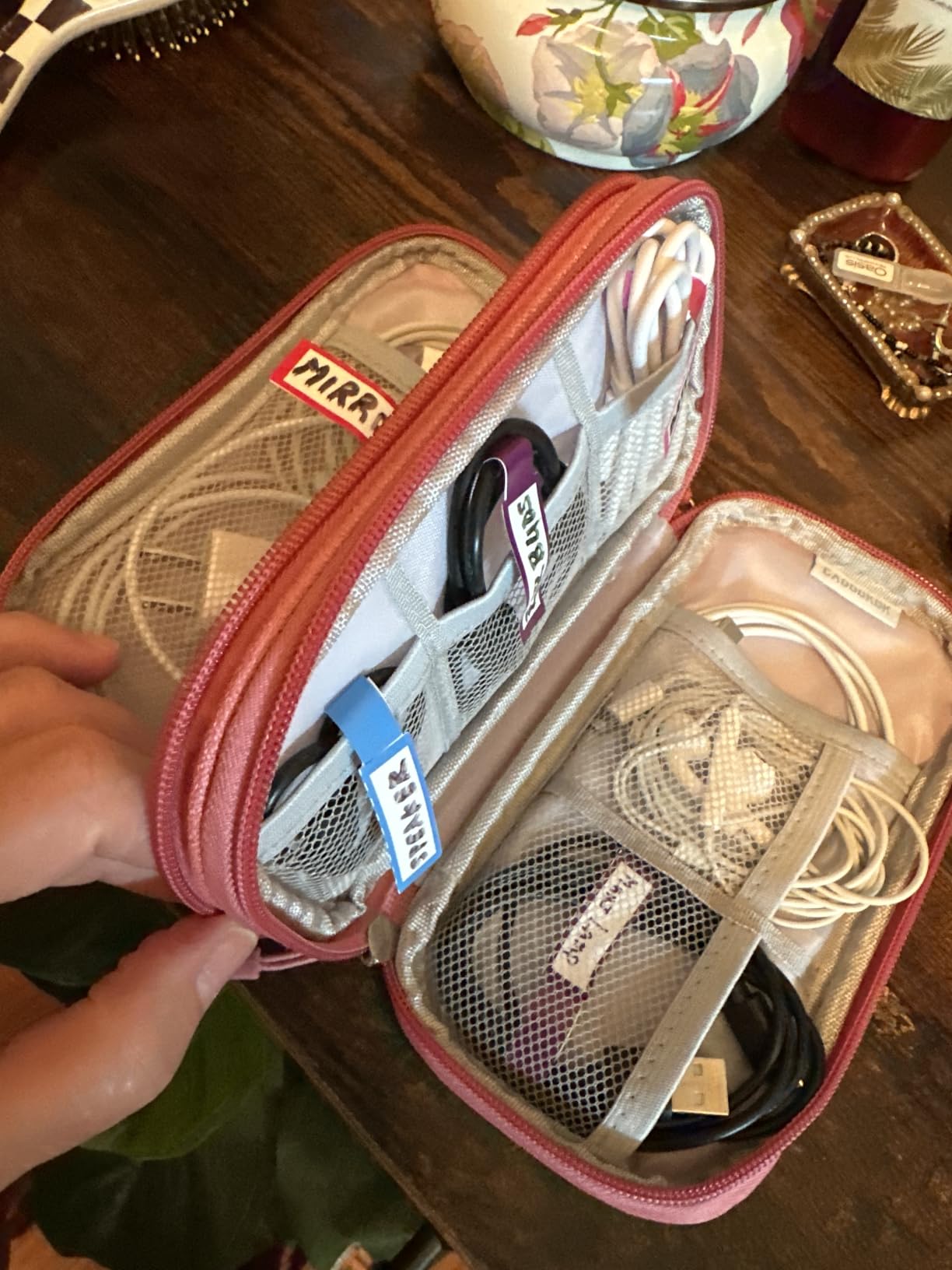 Electronic Organizer Travel Cable Accessories Bag, Electronic Organizer Case, Electronic Accessories Organizer Bag for Power Bank, Charging Cords, Chargers, Mouse, USB Cable, Earphones (Green) customer photo 2