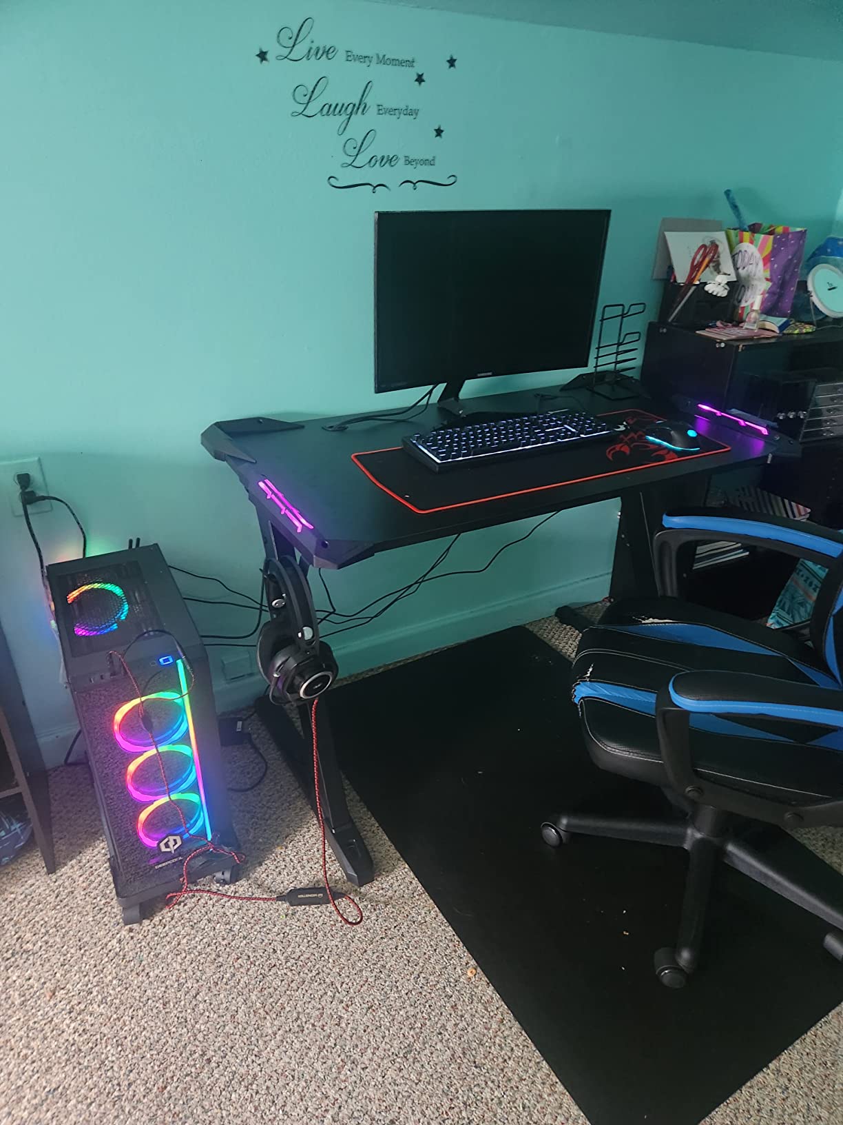 EUREKA ERGONOMIC Gaming Desk, 60 Inch Computer Desk with RGB LED Lights customer photo 1