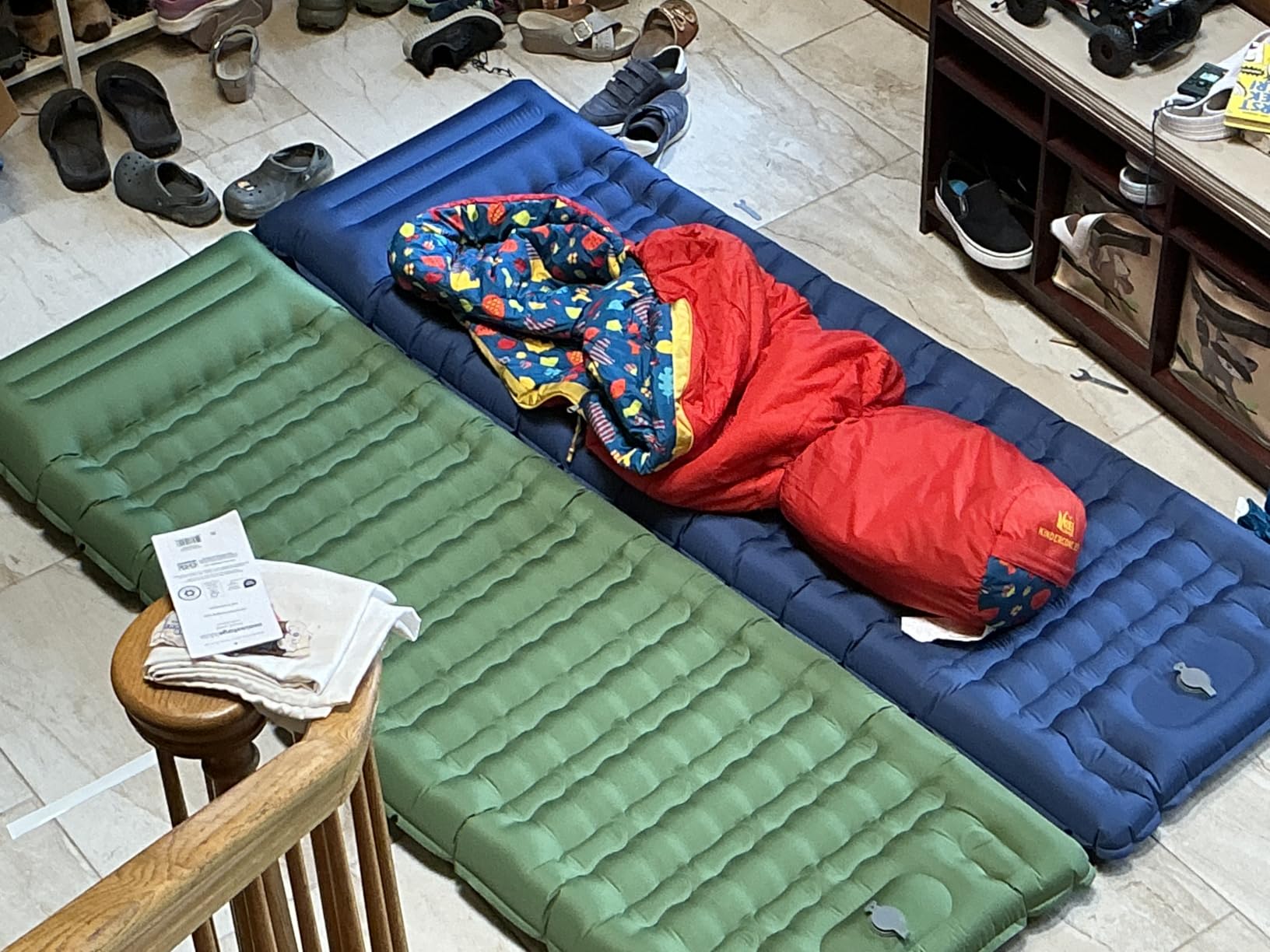 FNARMW Camping Sleeping Pad, Extra Thick 5 Inch Camping Mat with Pillow Built-in Foot Pump Inflatable Sleeping Pads Compact for Camping Backpacking Hiking Traveling Tent(Green) customer photo 1