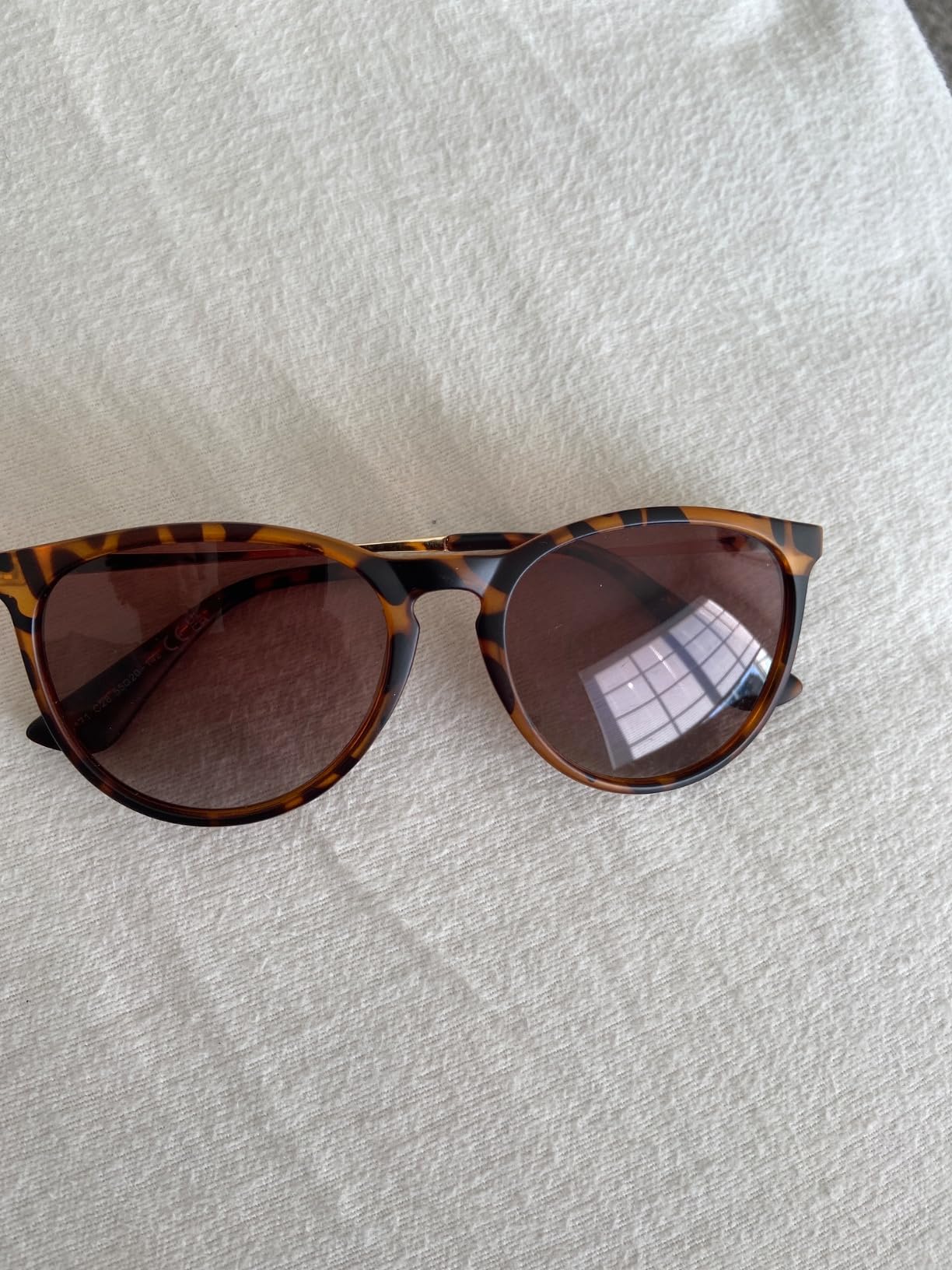 WOWSUN Retro Polarized Sunglasses Womens Trendy Round Classic Glasses customer photo 1