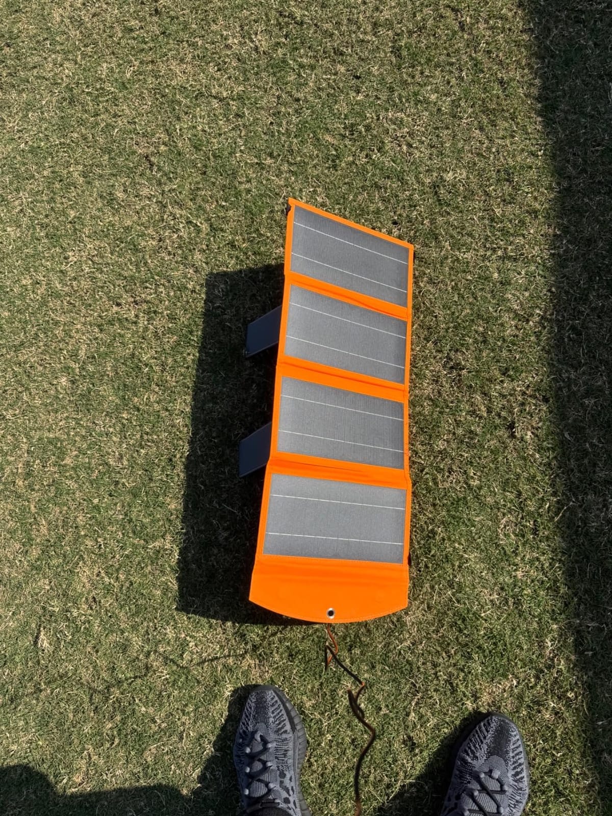 SOLUPUP Solar Panels 30W Portable Foldable Solar Charger with 5V USB-A and USB-C Fast Charging Compatible with iPhone, iPad, Samsung, Power Banks, IPX5 Waterproof Perfect for Camping, Hiking, Outdoor customer photo 1