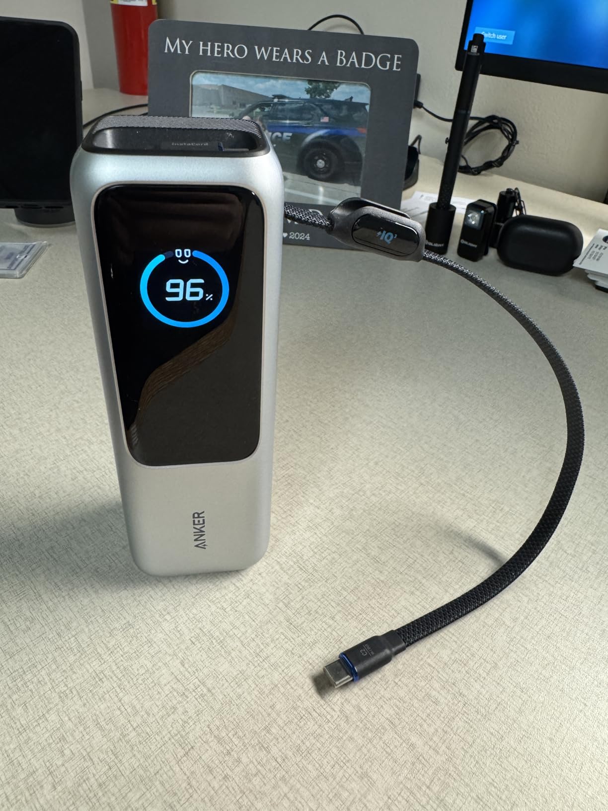 Anker Laptop Power Bank, 25,000mAh Travel Essential with 165W Total Output customer photo 2