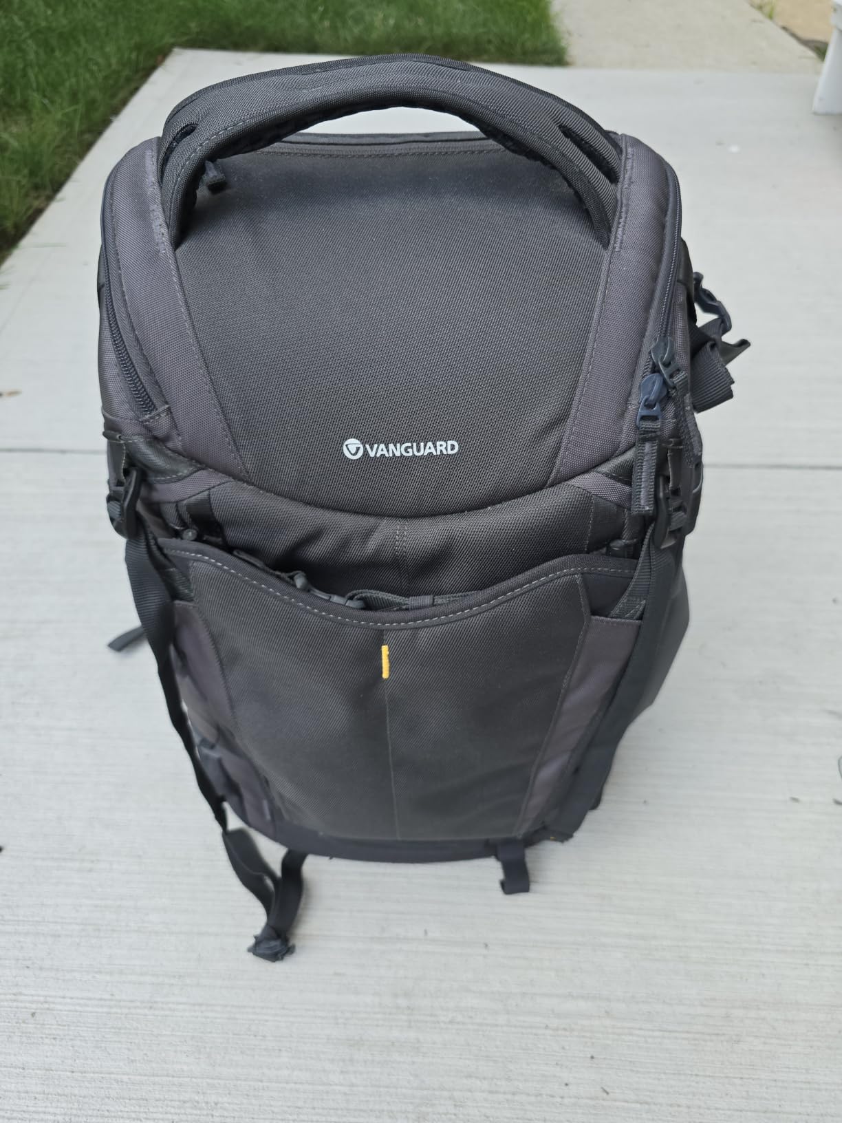 VANGUARD Alta Sky 62 Camera Backpack for up to 600 mm lens attached to a DSLR or Full-Frame Mirrorless Body customer photo 1