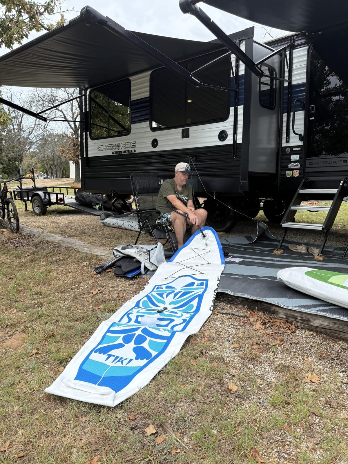 FunWater Inflatable Stand Up Paddle Board with Beginners SUP Accessories customer photo 1