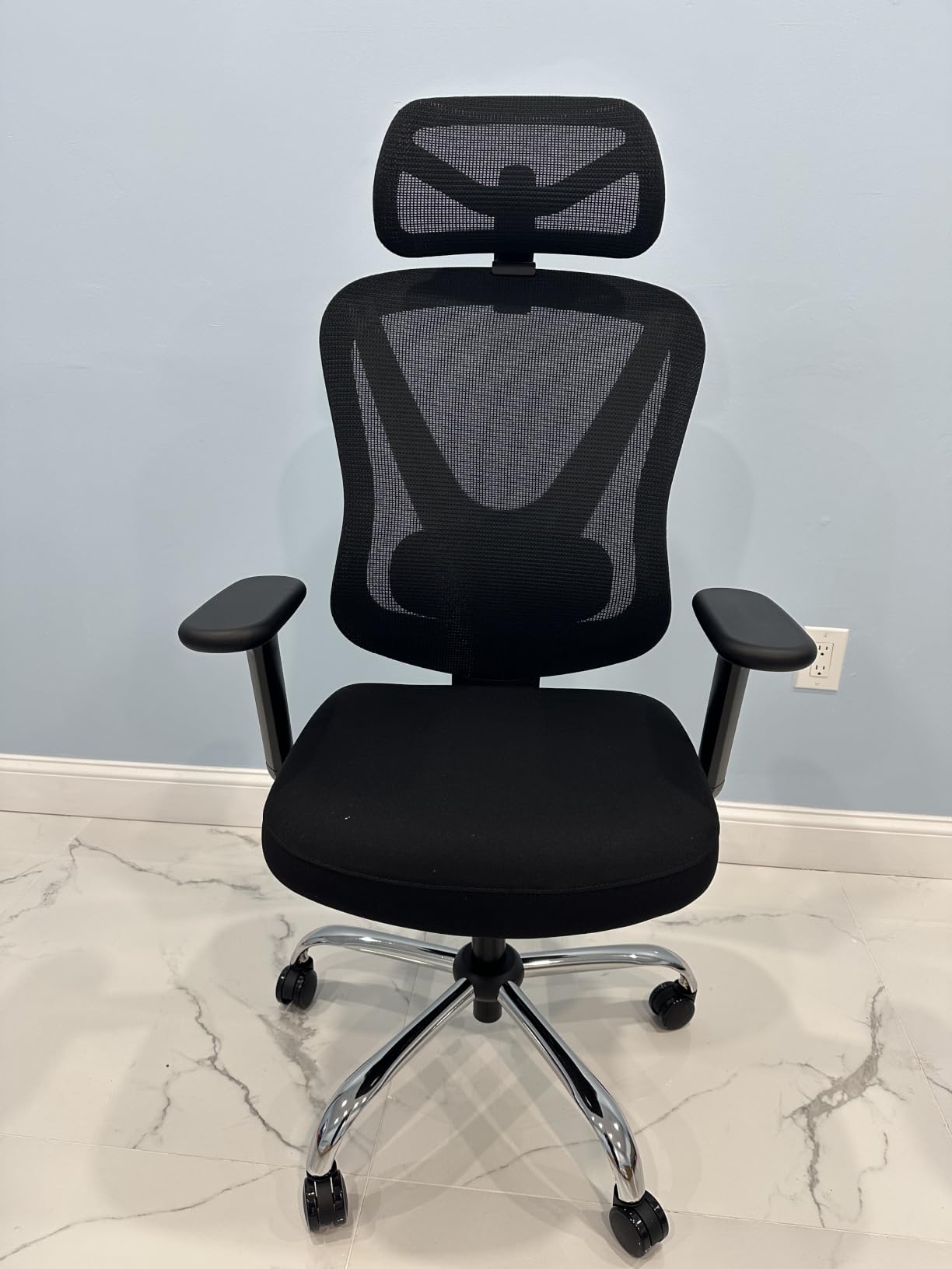 HOLLUDLE Ergonomic Mesh Office Chair - 3D Adjustable Lumbar Support & 3D Armrests, V-Shaped Back, Adjustable Desk Chair for Office & Home, Black customer photo 1