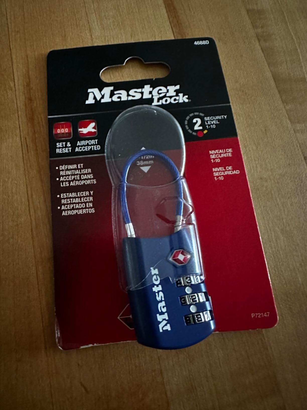 Master Lock TSA Approved Combination Luggage Lock, Assorted, 4688EC4 customer photo 1