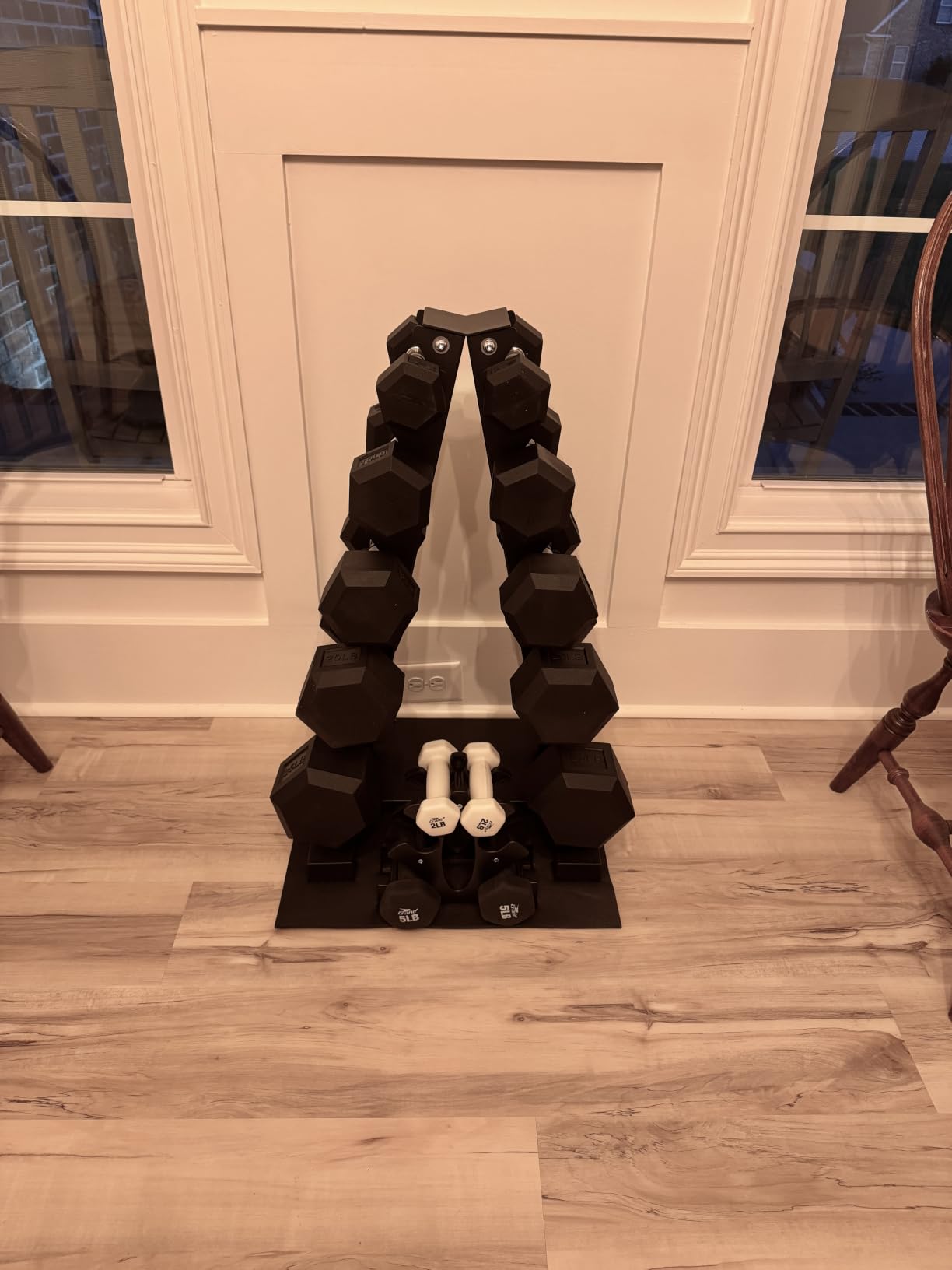 BalanceFrom Rubber Coated Hex Dumbbell Weight Set with Storage Rack, 100LB or 150LB or 200LB Set, 5-20 lbs or 5-25 lbs or 10-30 lbs Pairs customer photo 1