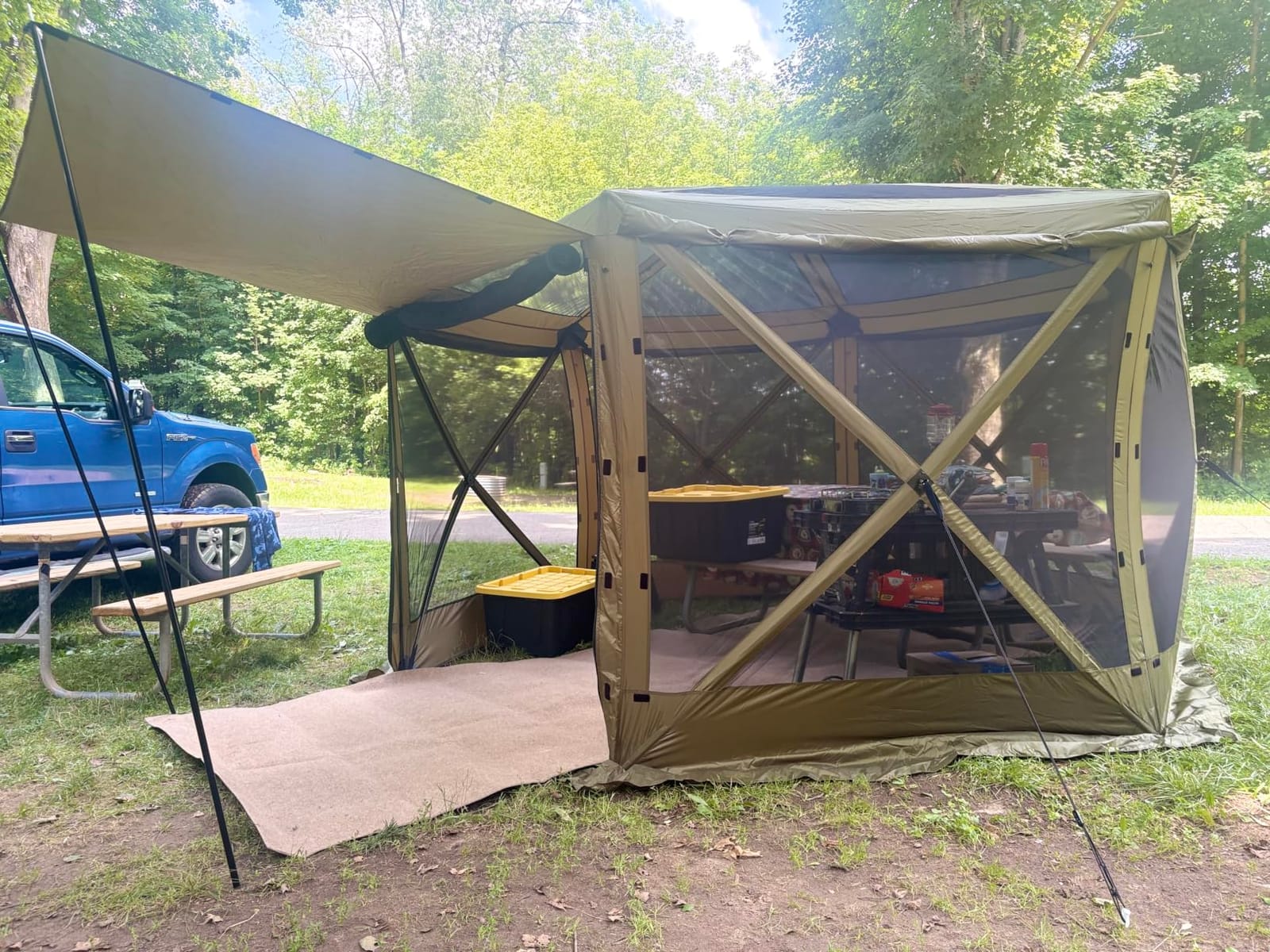 VEVOR Pop Up Gazebo Screen Tent 6 Sided Canopy Sun Shelter with 6 Removable Privacy Wind Cloths & Mesh Windows, 11.5x11.5FT Quick Set Screen Tent with Mosquito Netting, Brown customer photo 1