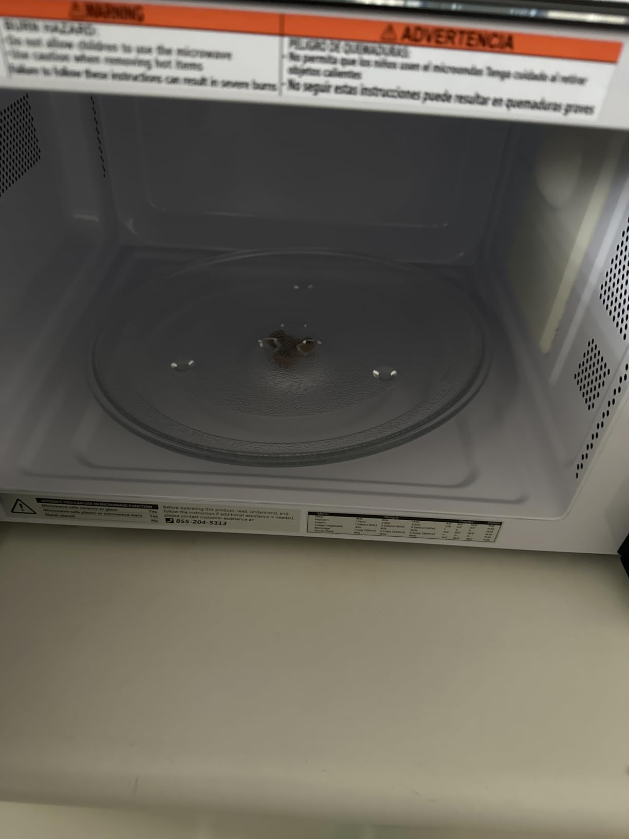 TOSHIBA Microwave Oven, 0.9 Cu.Ft, 900W, Black Stainless Steel customer photo 1
