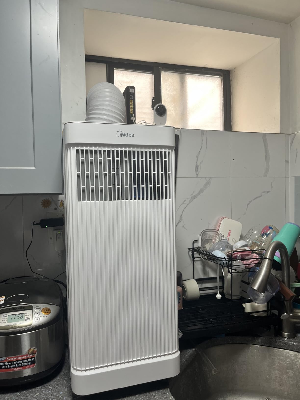 Midea 8,500 BTU ASHRAE Portable Air Conditioner, Cools up to 150 Sq. Ft. customer photo 1