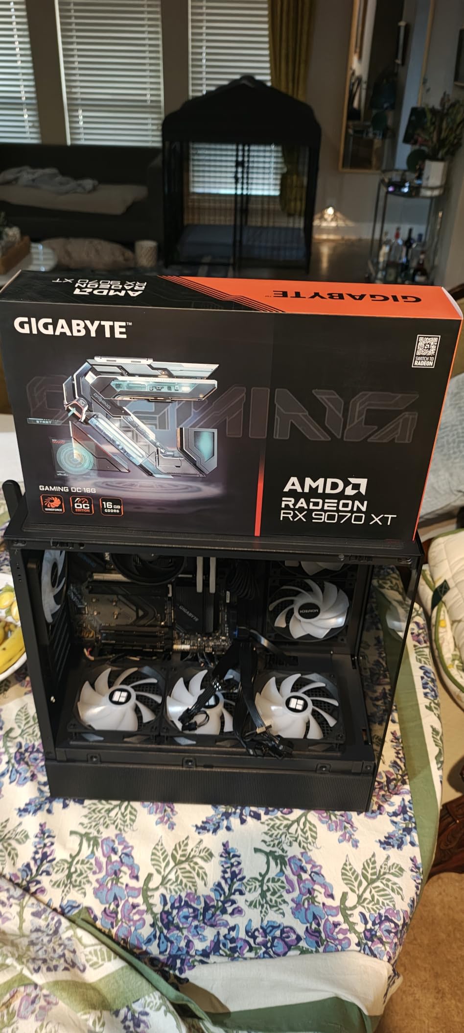 GIGABYTE Radeon RX 9070 XT Gaming OC 16G Graphics Card, PCIe 5.0, 16GB GDDR6, GV-R9070XTGAMING OC-16GD Video Card customer photo 1