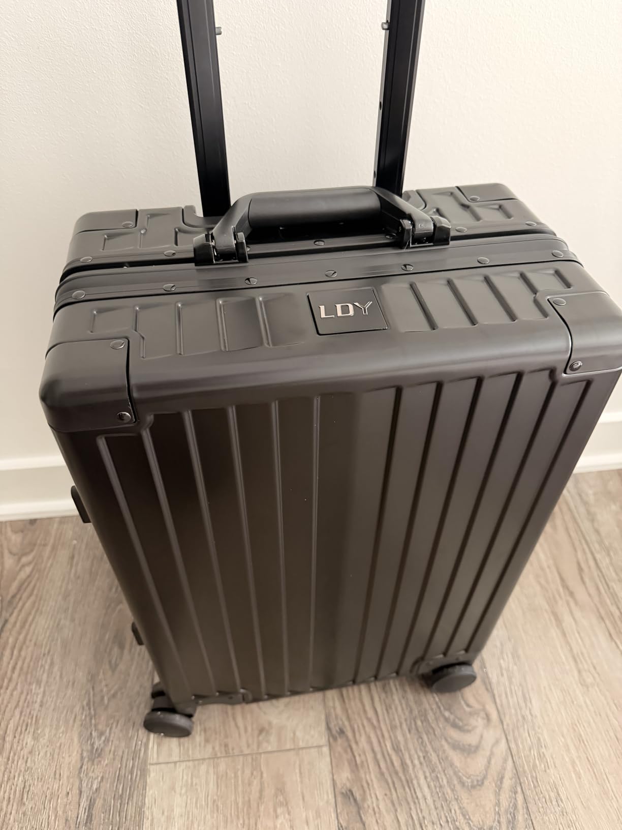 UrbanExplorer All Aluminum Carry On Luggage 22x14x9 Airline Approved Heavy Duty Hard Shell Suitcases Zipperless Suitcase with TSA Lock, Sliver, 20 Inch customer photo 1