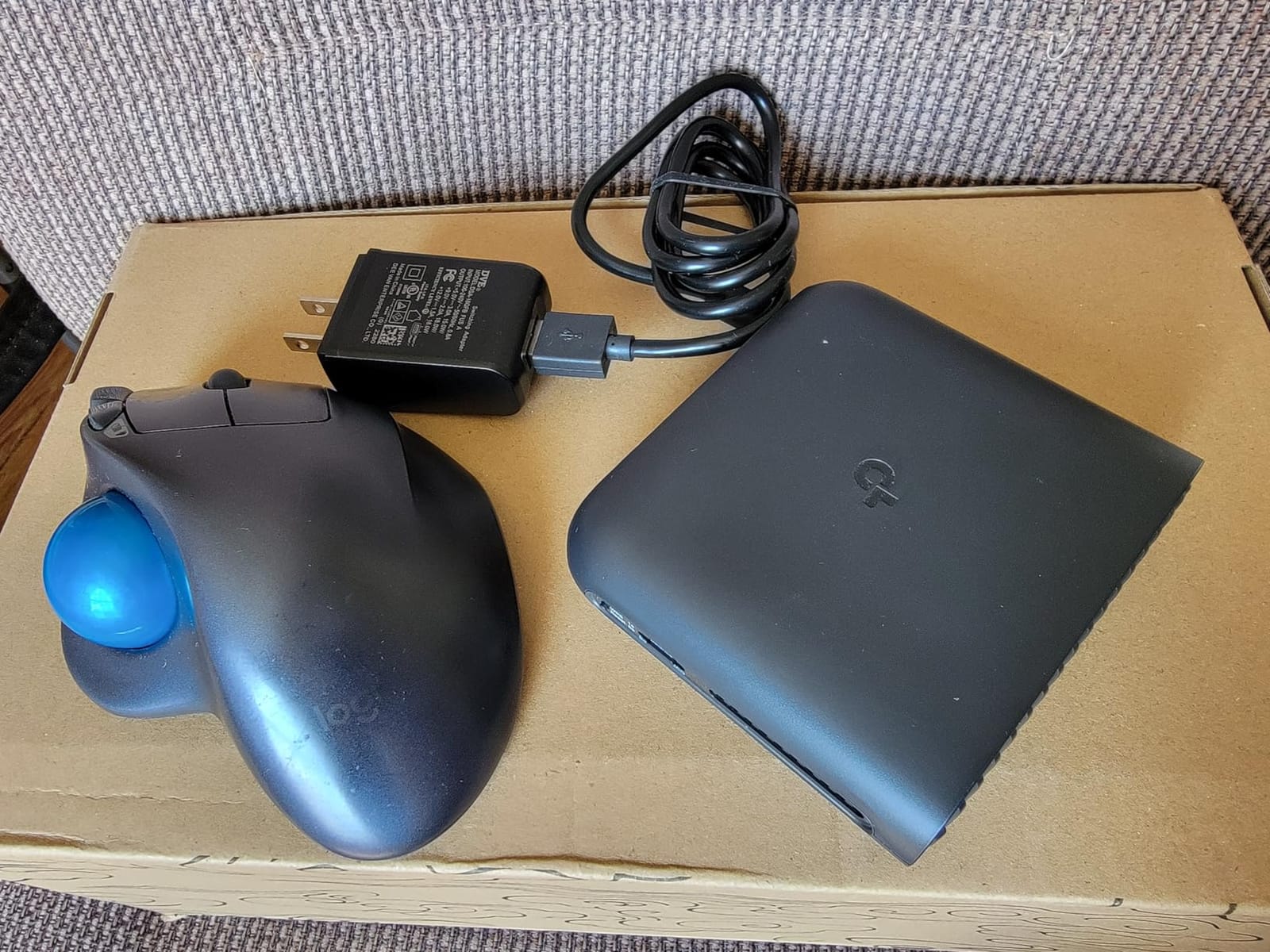 TP-Link Roam 6 AX3000 Dual-Band Wi-Fi 6 Travel Router (TL-WR3002X) customer photo 2