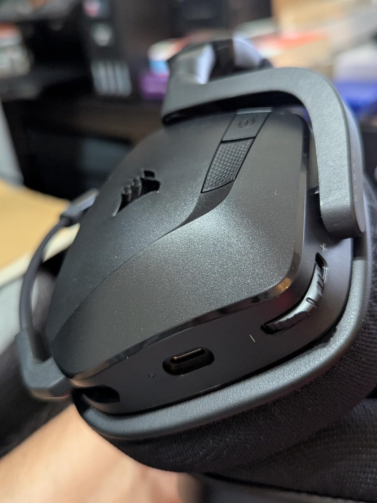 Corsair Void v2 Wireless Bluetooth PC PS5 Switch Gaming Headset – Black customer photo 2