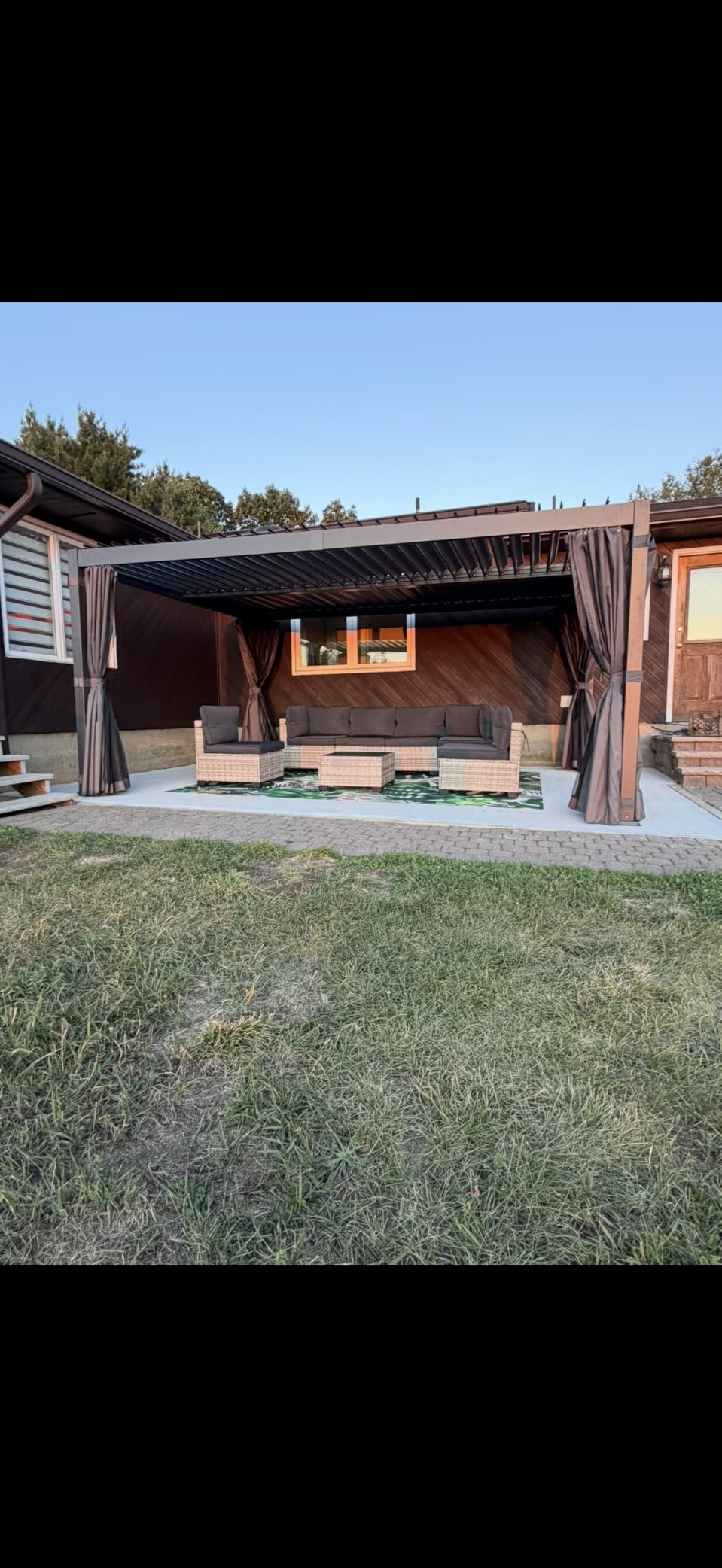 Airwire 10x20 ft Louvered Pergola All-Aluminum Frame customer photo 2