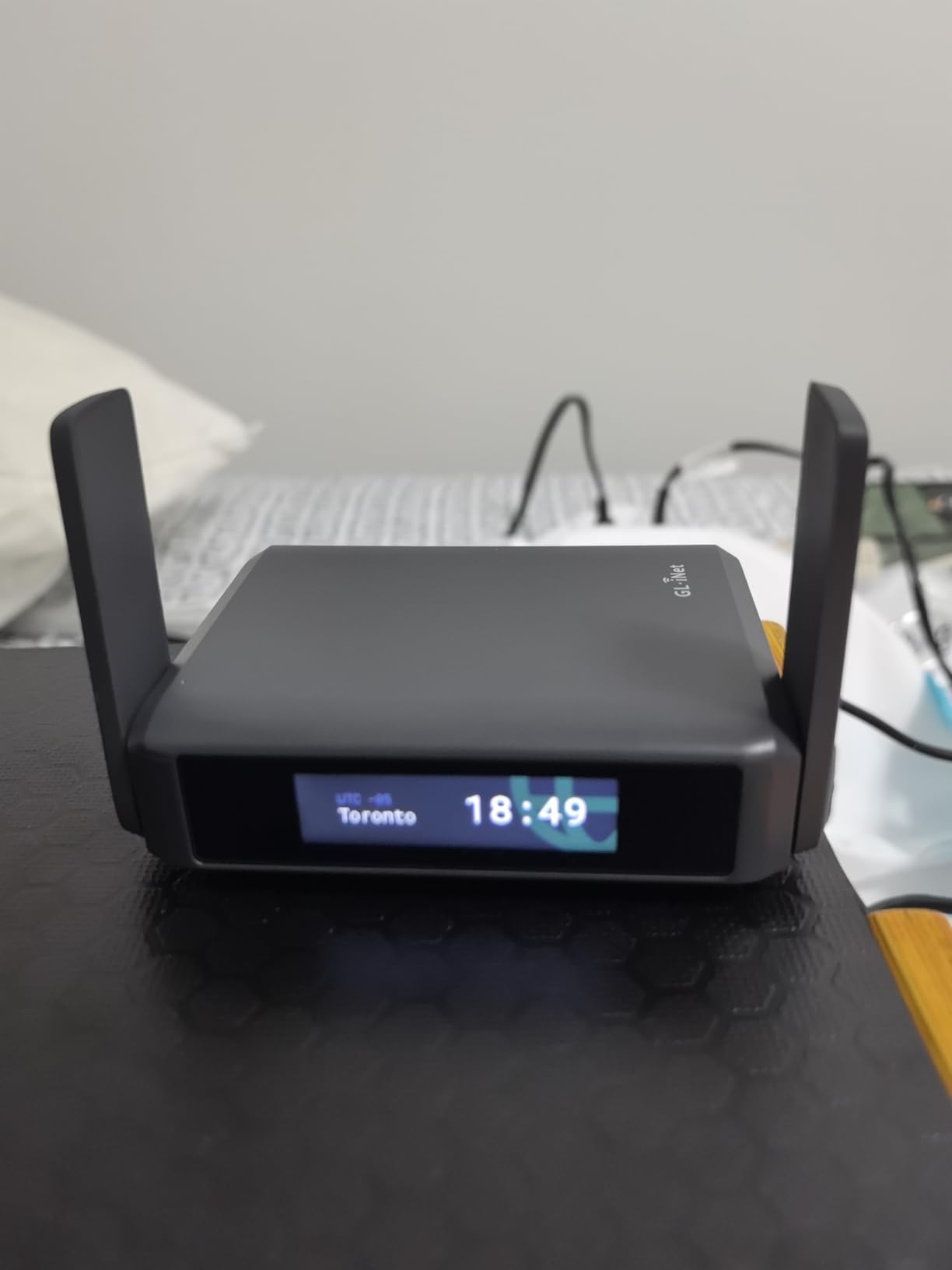 GL.iNet GL-BE3600 Slate 7 Wi-Fi 7 Travel Router Touchscreen 2.5G customer photo 1